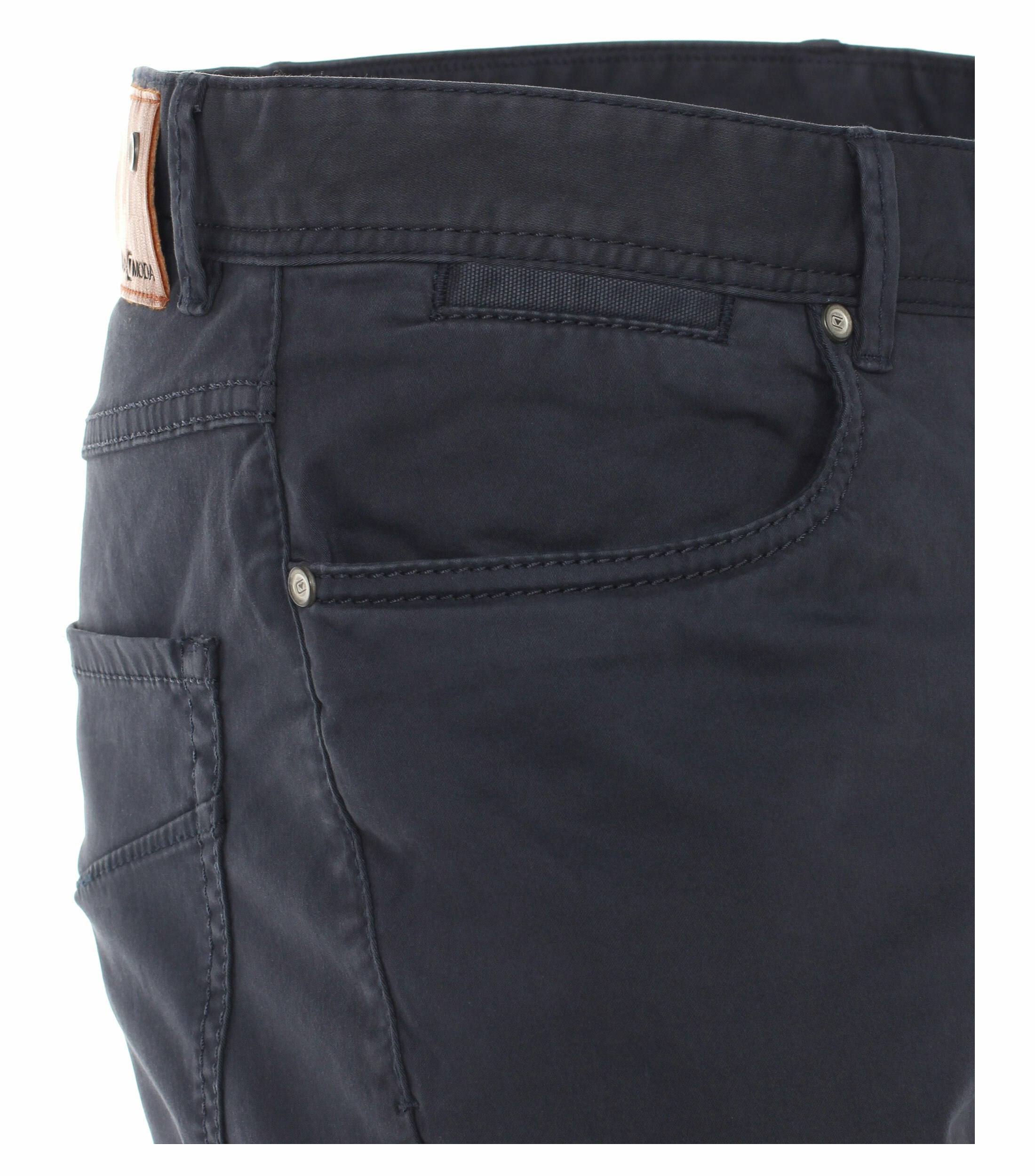 Ein Chino im uni Muster in der Farbe Dunkelblau