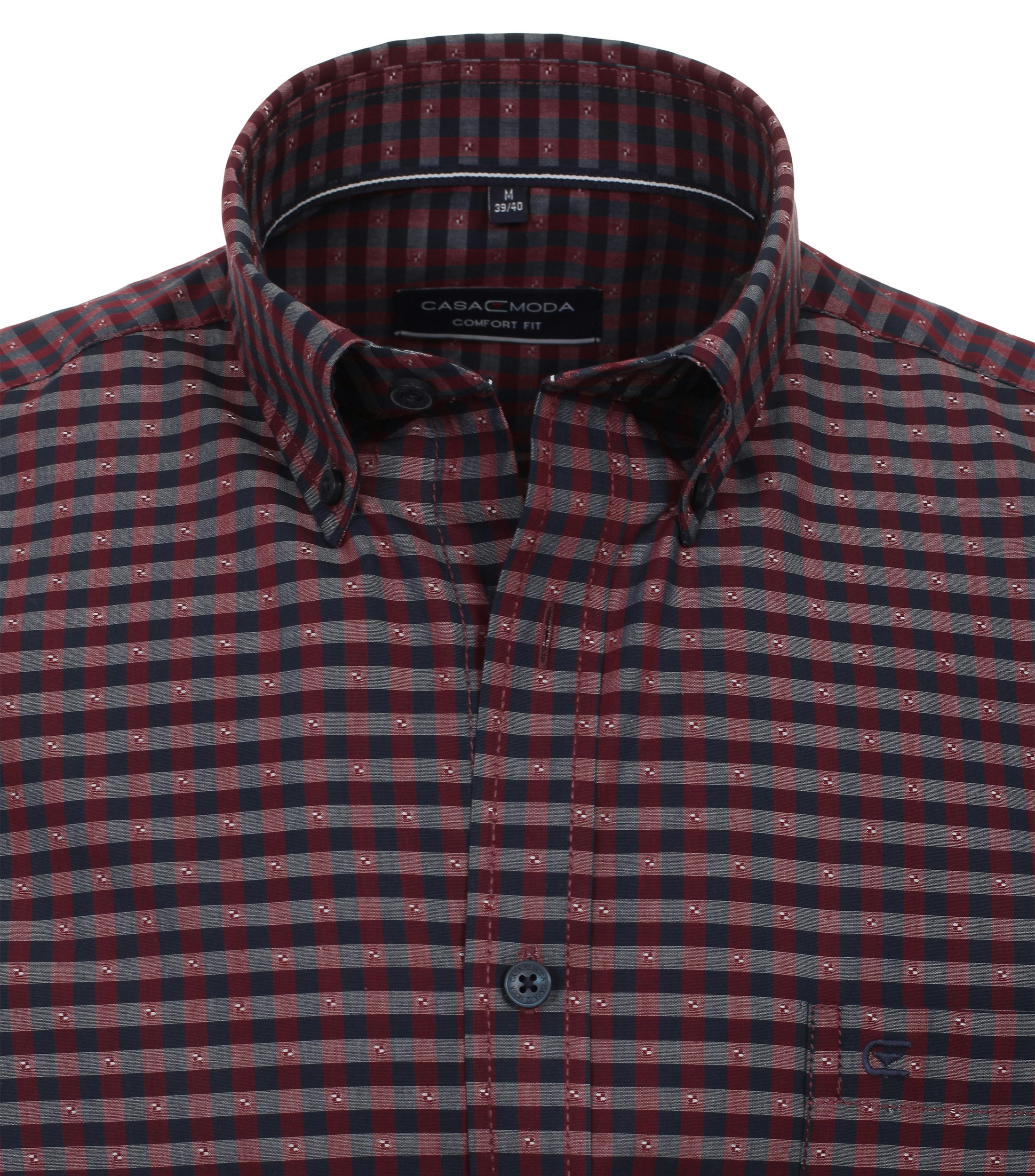 Ein Freizeithemd im kariert Muster in der Farbe Dunkelrot