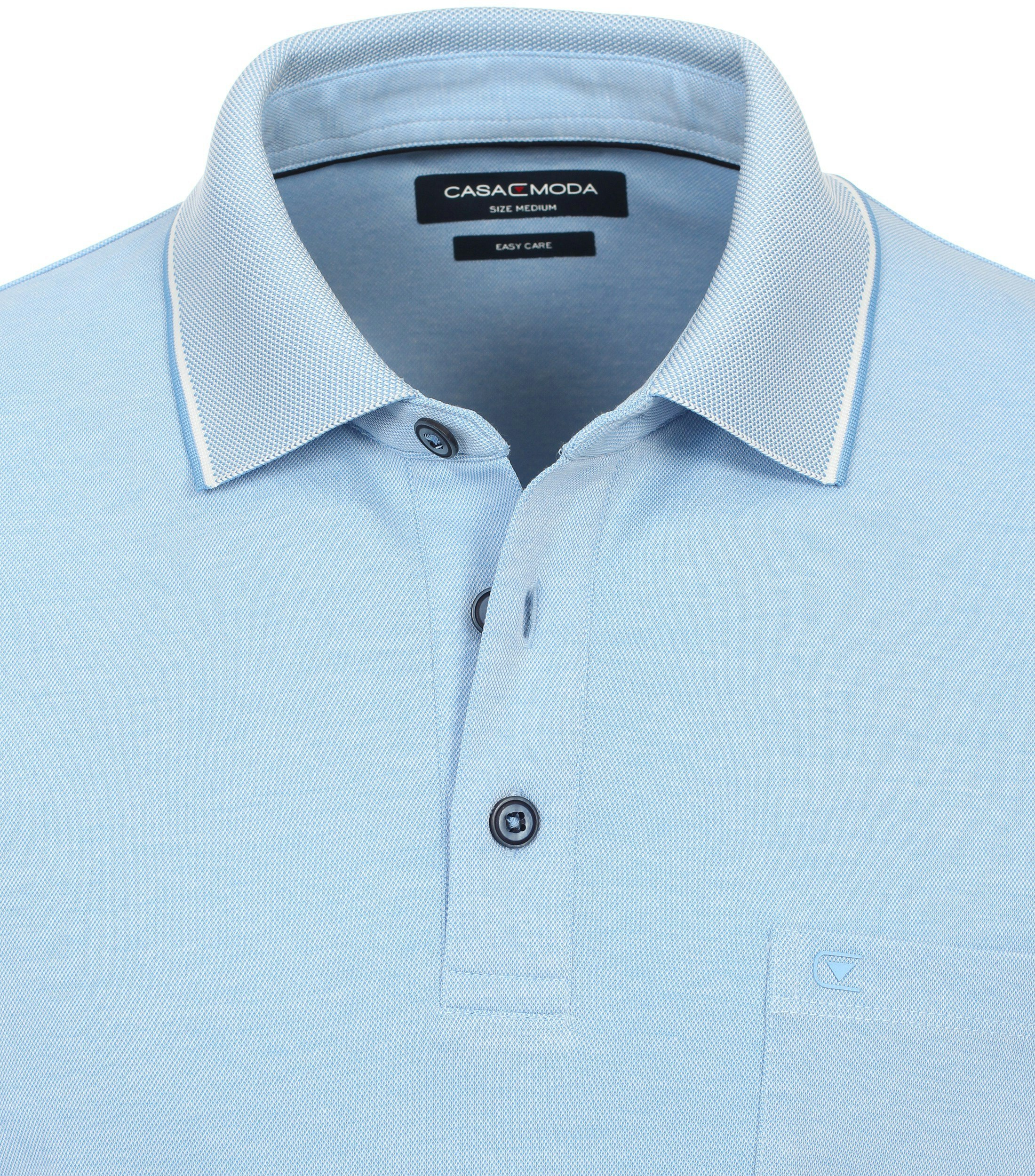 Ein Polo-Shirt im uni Muster in der Farbe Hellblau