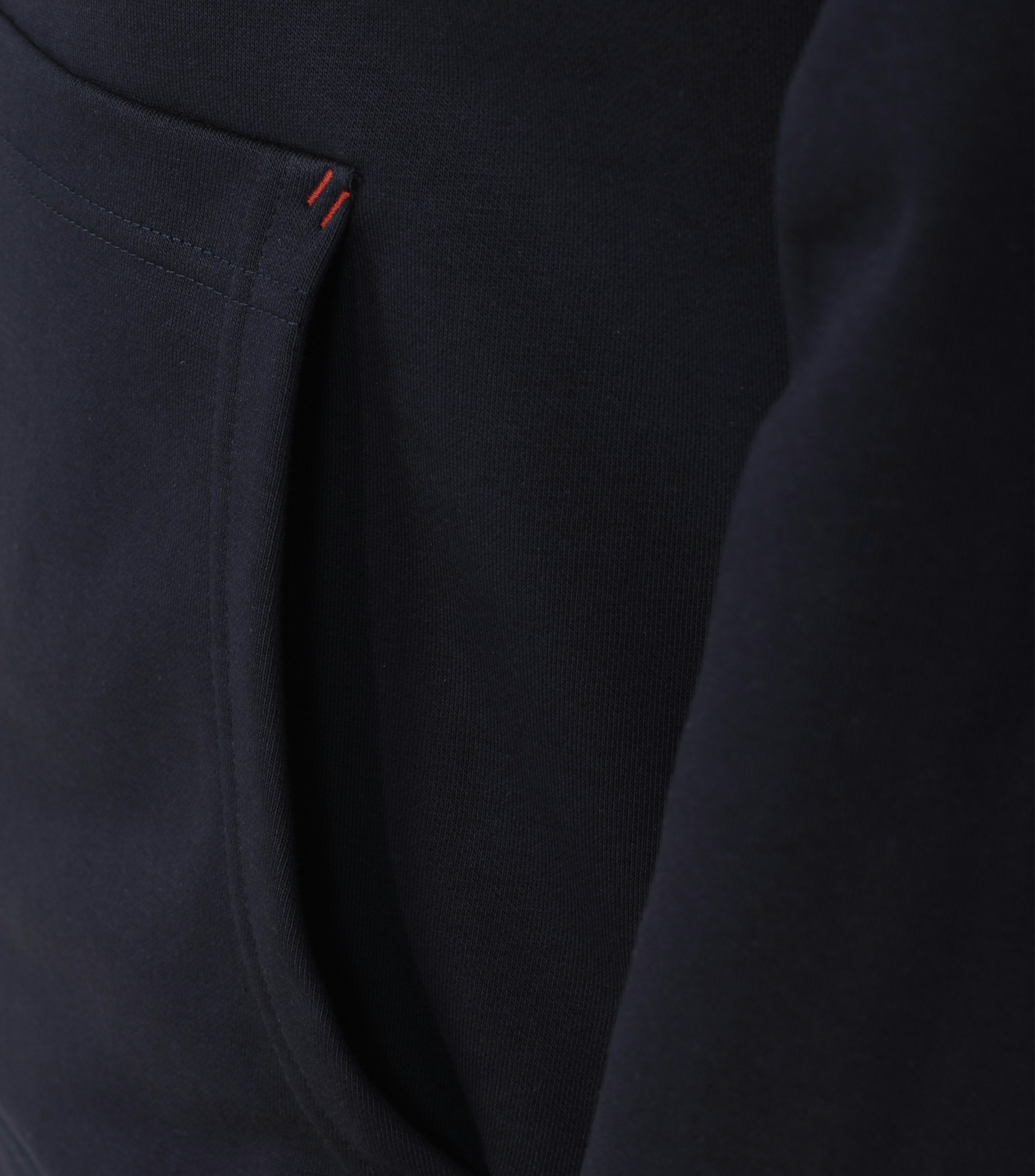 Ein Sweatshirt im uni Muster in der Farbe Dunkelblau