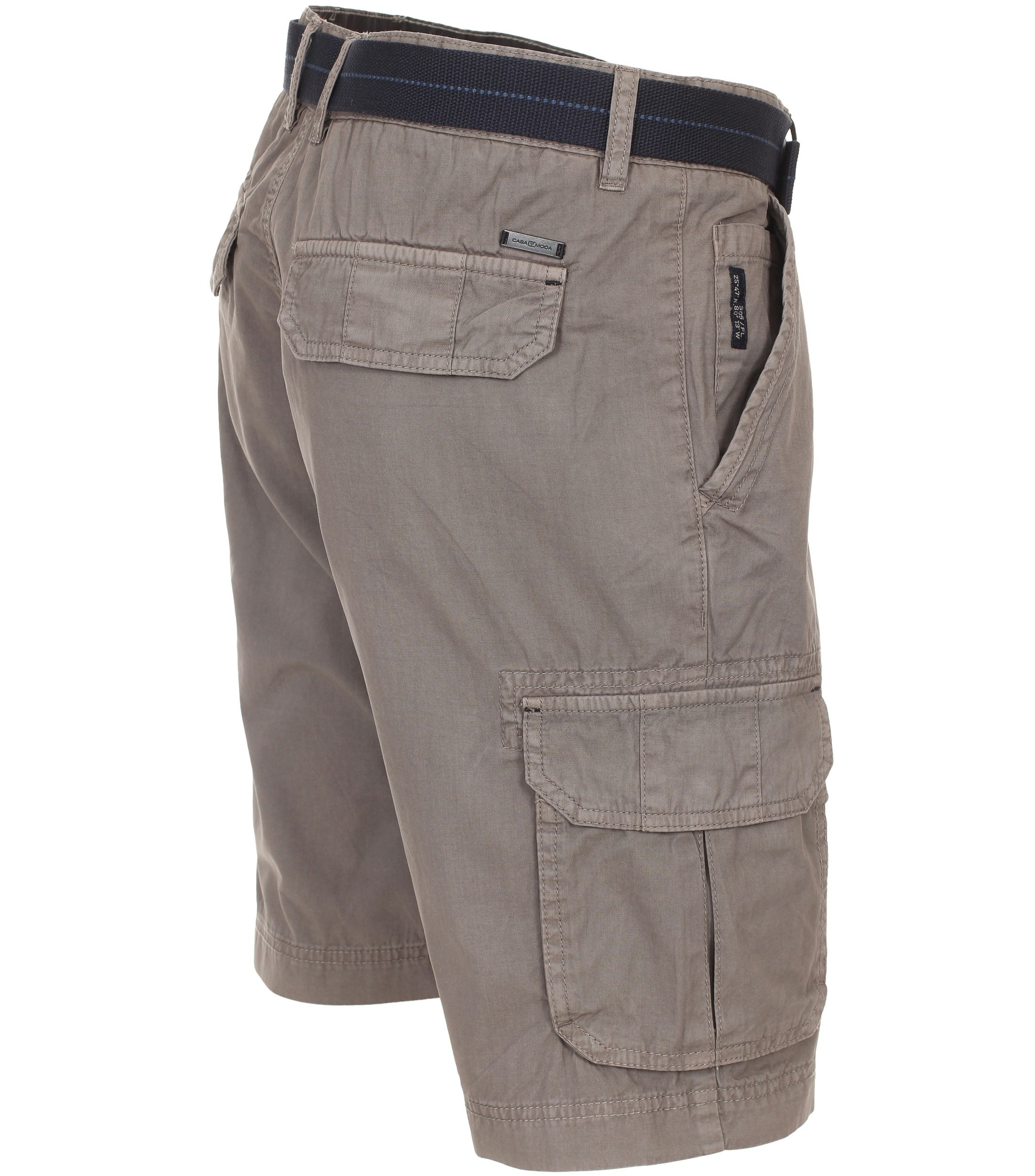 Ein Shorts im uni Muster in der Farbe Hellgrau