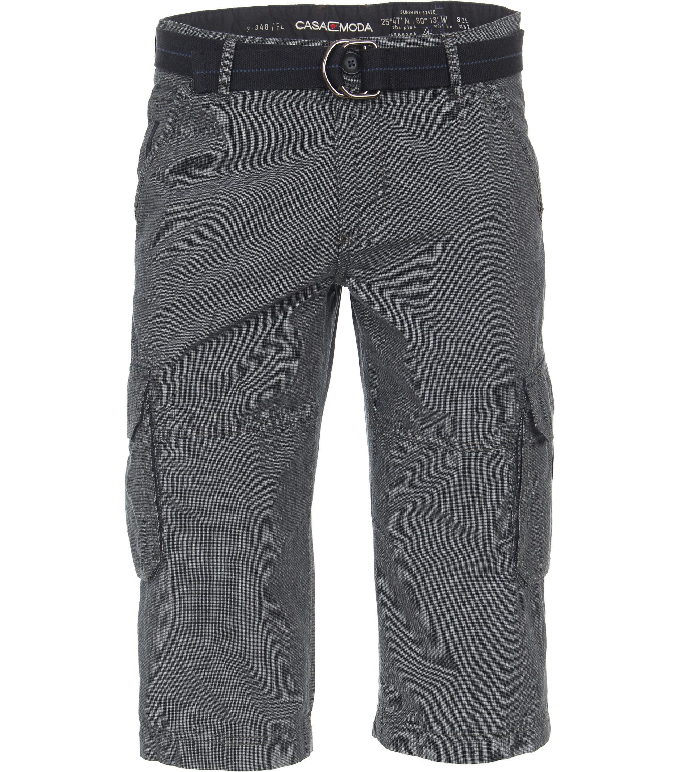 Ein Shorts im uni Muster in der Farbe graues Mittelblau