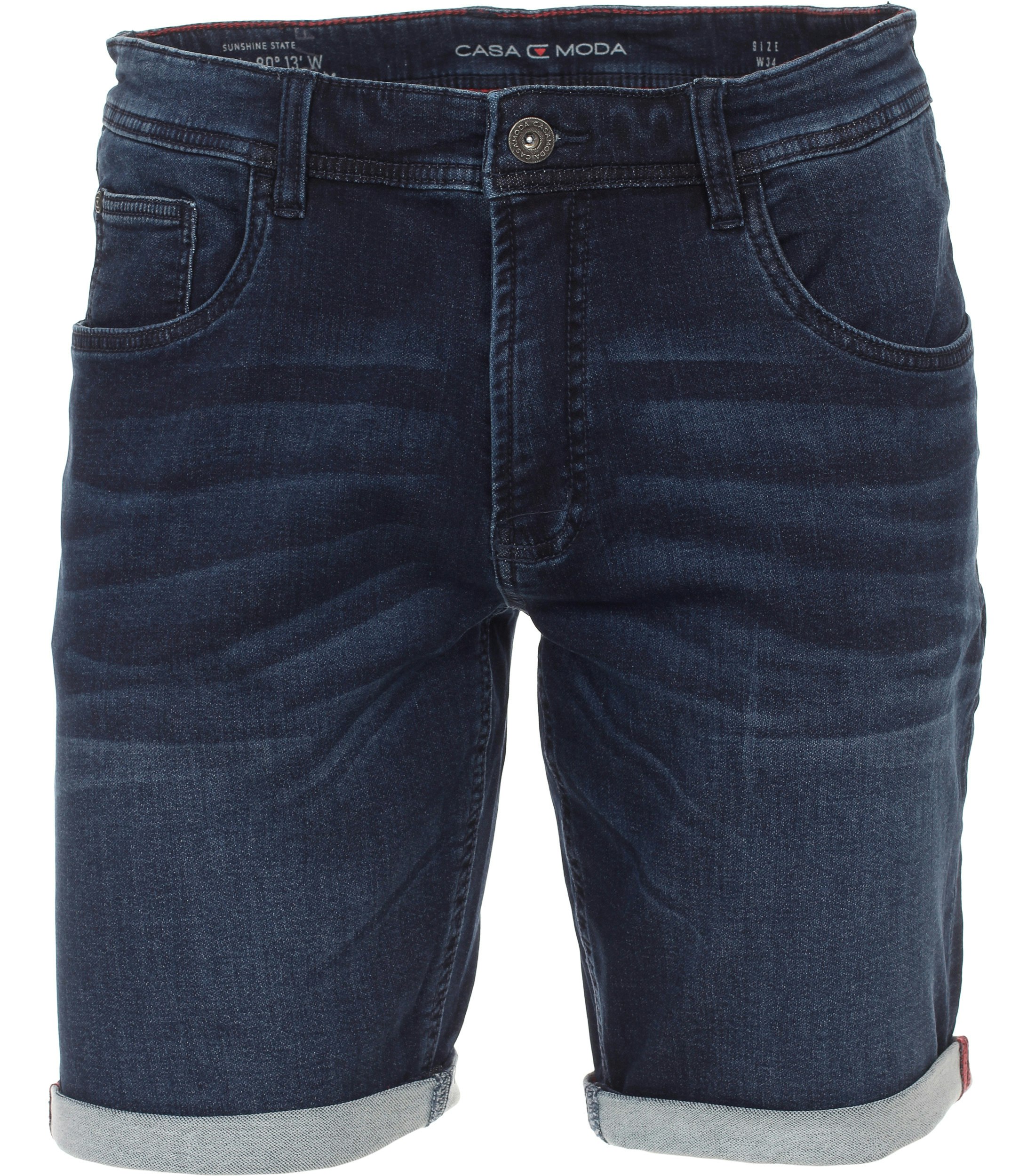 Eine Shorts im uni Muster in der Farbe Dunkelblau