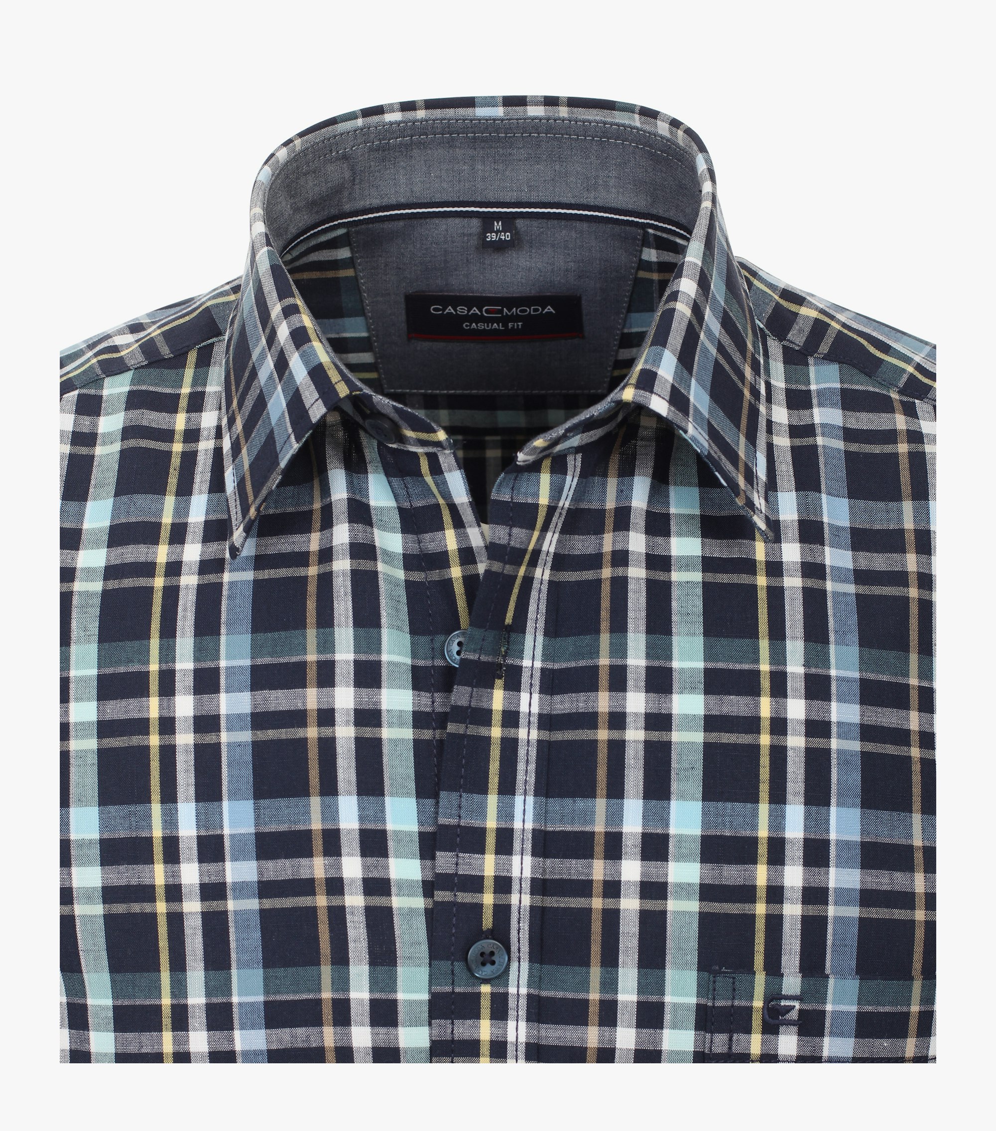 Ein Freizeithemd im kariert Muster in der Farbe Dunkelblau