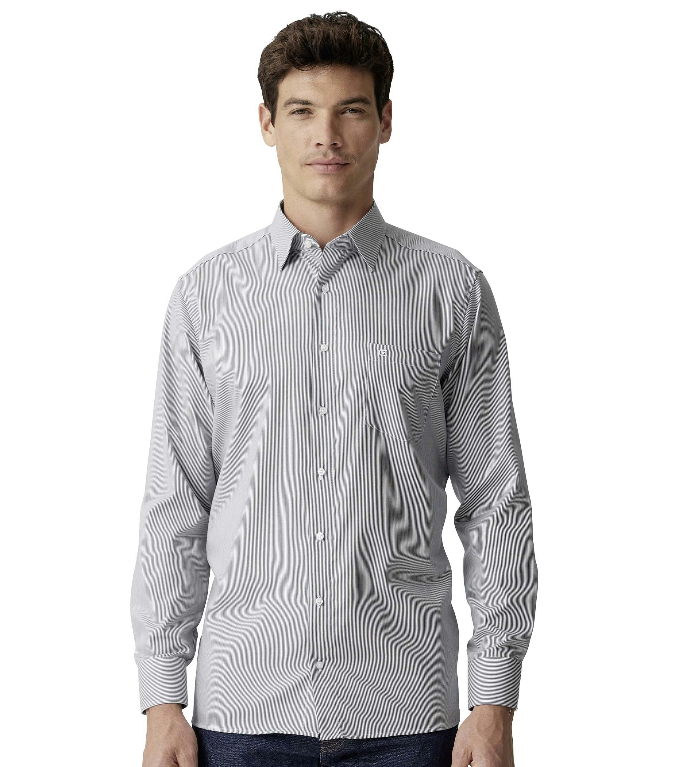 Das Model trägt ein Businesshemd im gestreift Muster in der Farbe Mittelblau