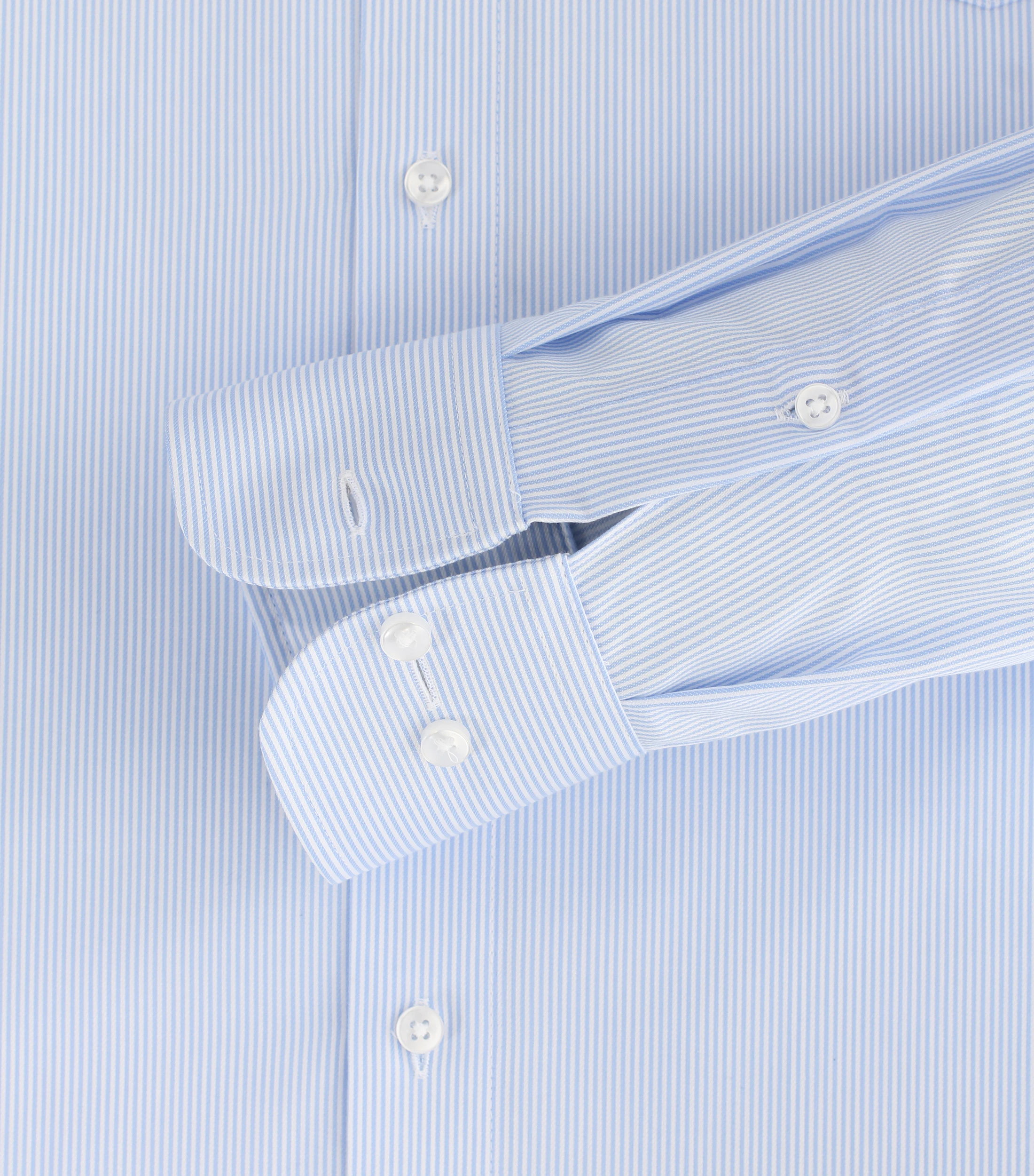 Businesshemd im gestreiften Muster in der Farbe Hellblau
