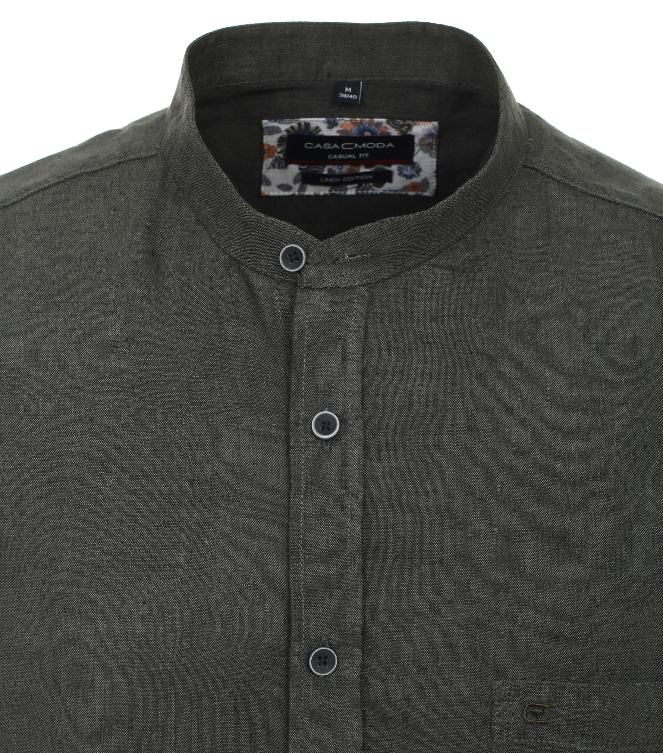 Ein Freizeithemd im uni Muster in der Farbe Dunkelgrün