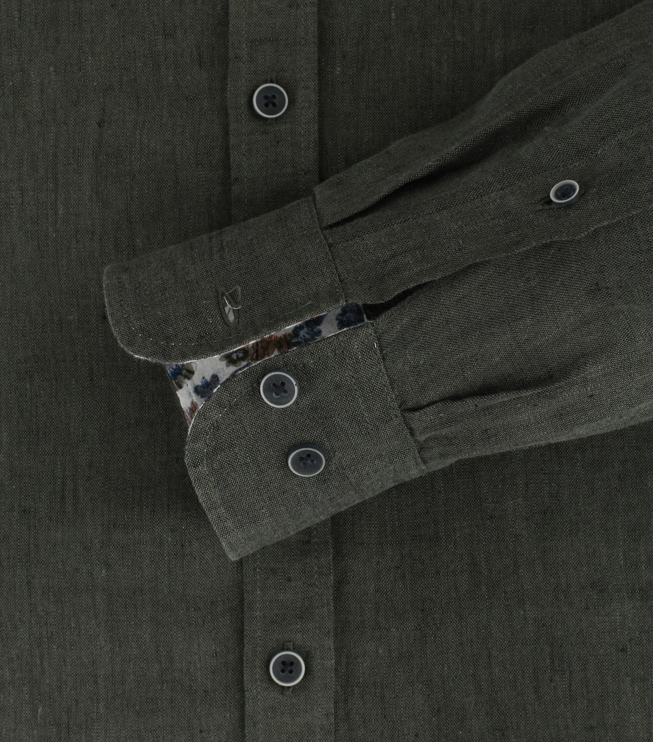 Ein Freizeithemd im uni Muster in der Farbe Dunkelgrün