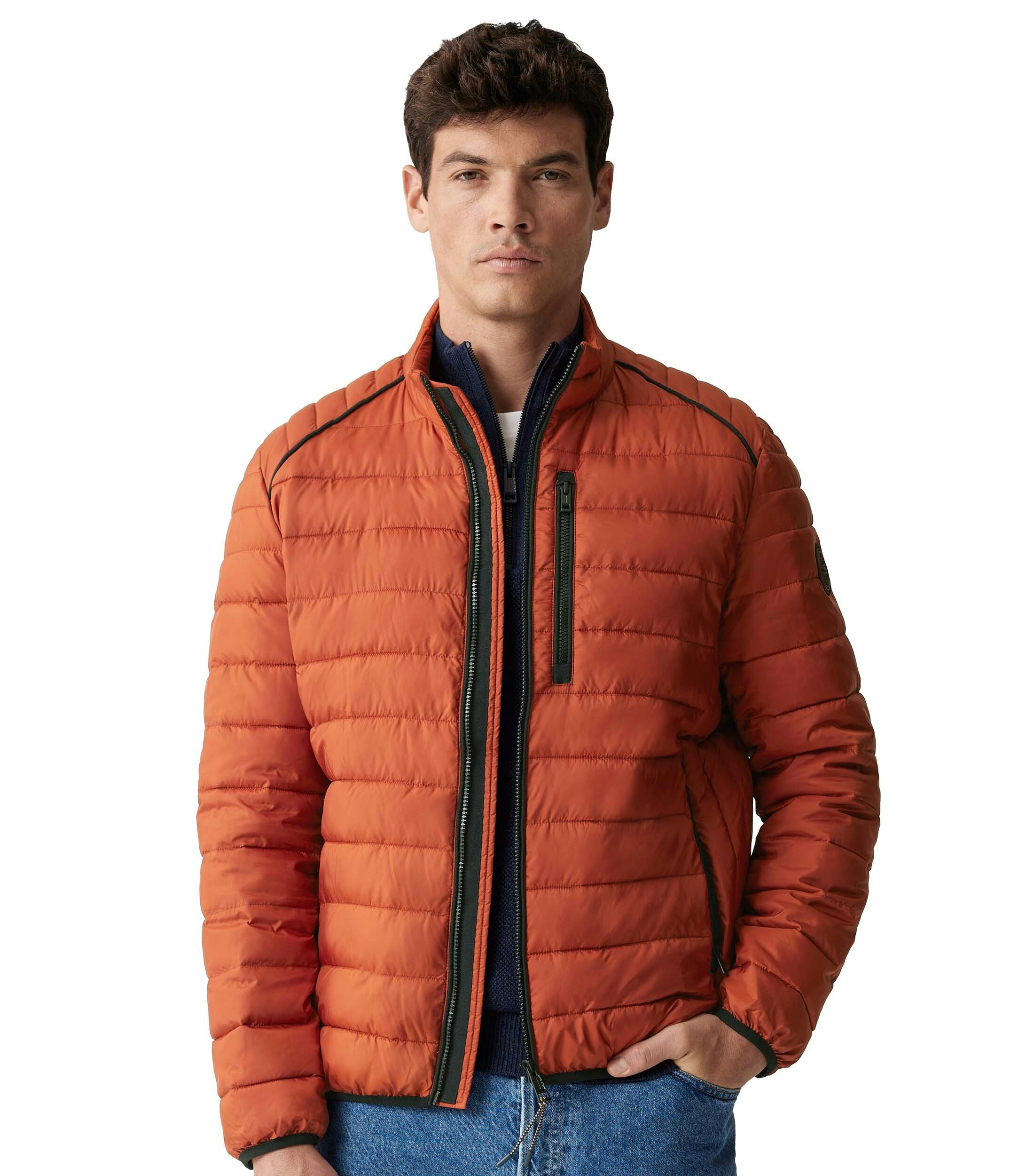 Ein Jacke im uni Muster in der Farbe Dunkelorange