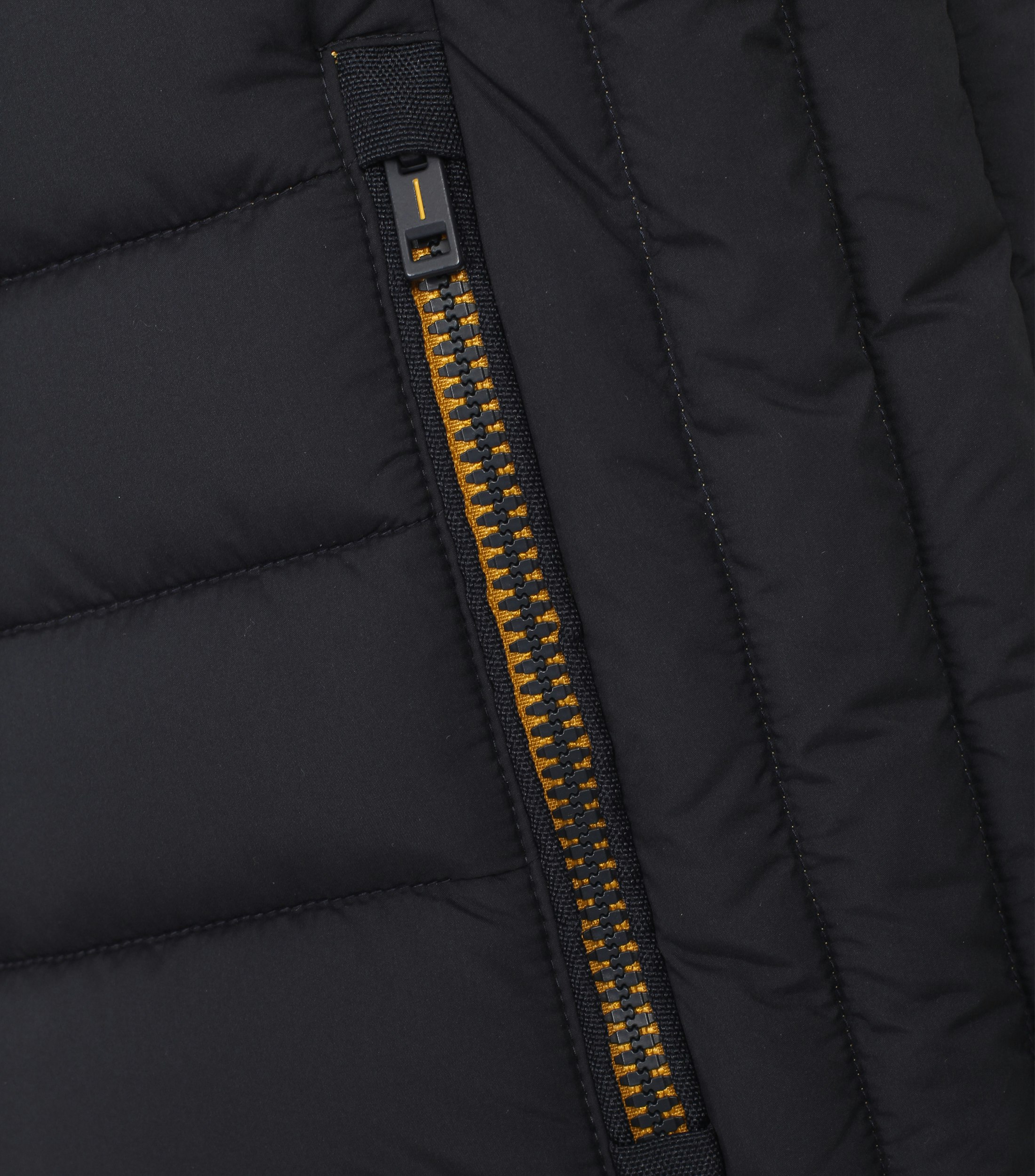 Ein Weste im uni Muster in der Farbe Dunkelblau