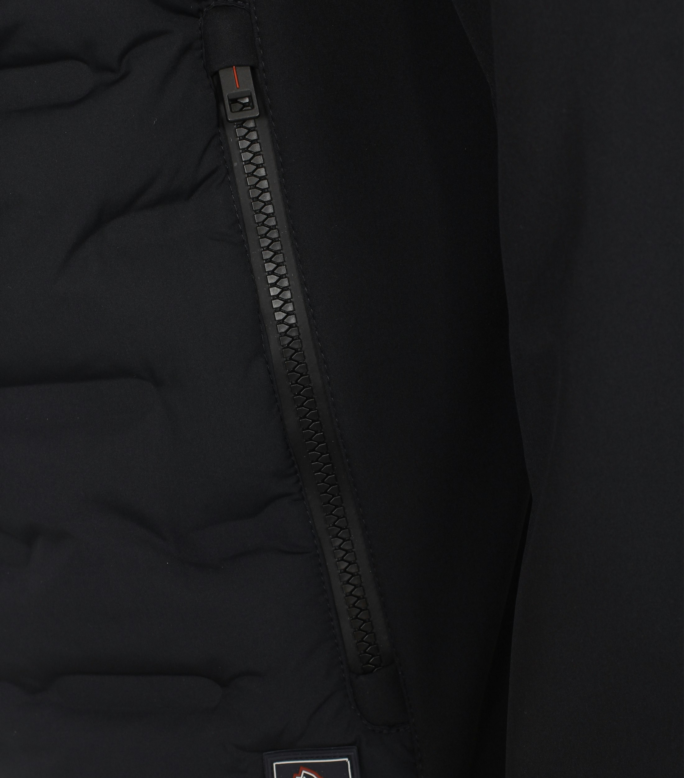 Ein Jacke im uni Muster in der Farbe Dunkelblau