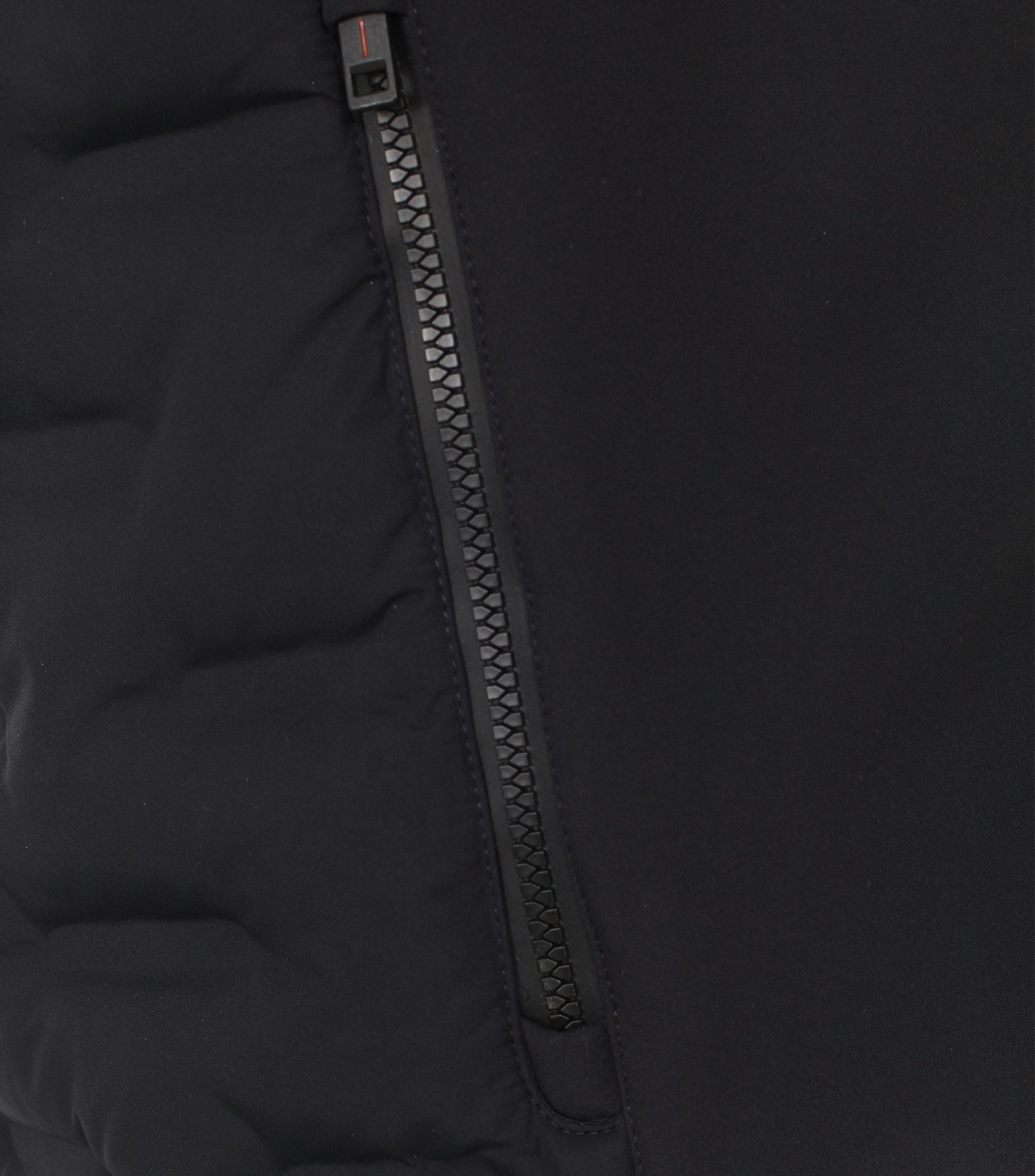 Ein Weste im uni Muster in der Farbe Dunkelblau