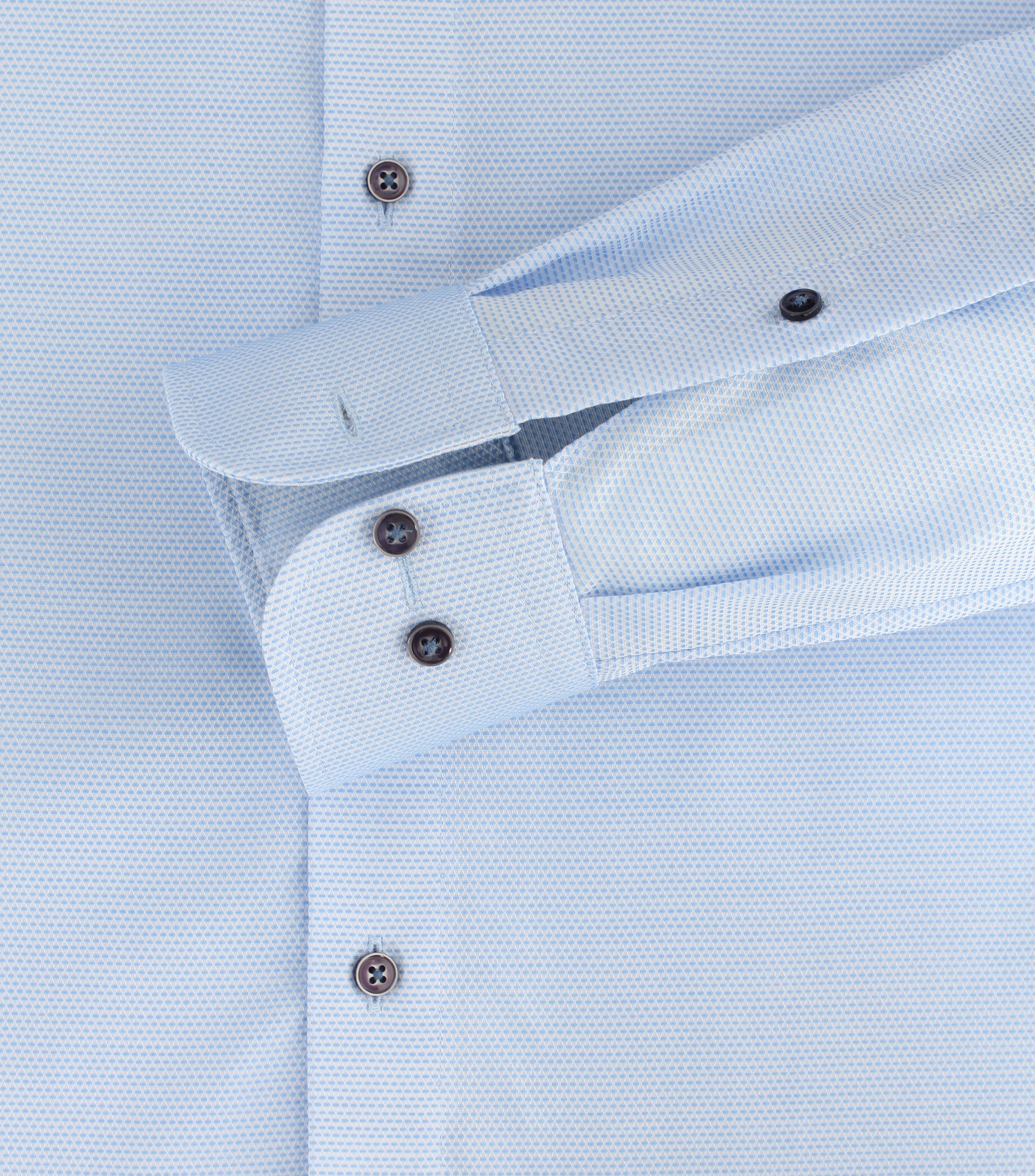 Ein Businesshemd im uni Muster in der Farbe Hellblau