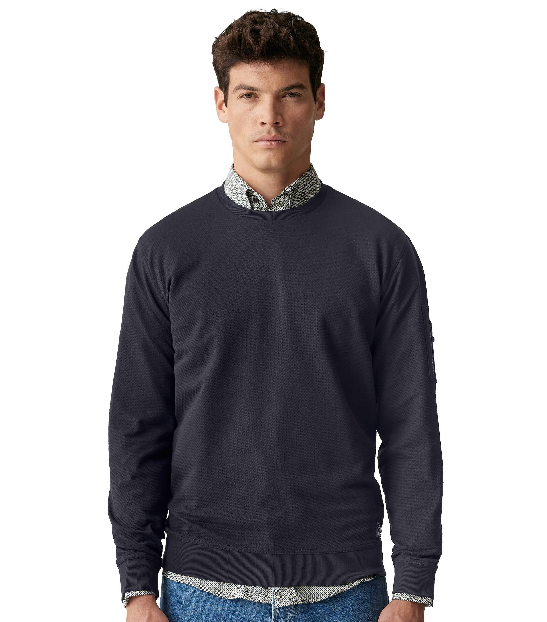 Ein Sweatshirt im uni Muster in der Farbe Dunkelblau