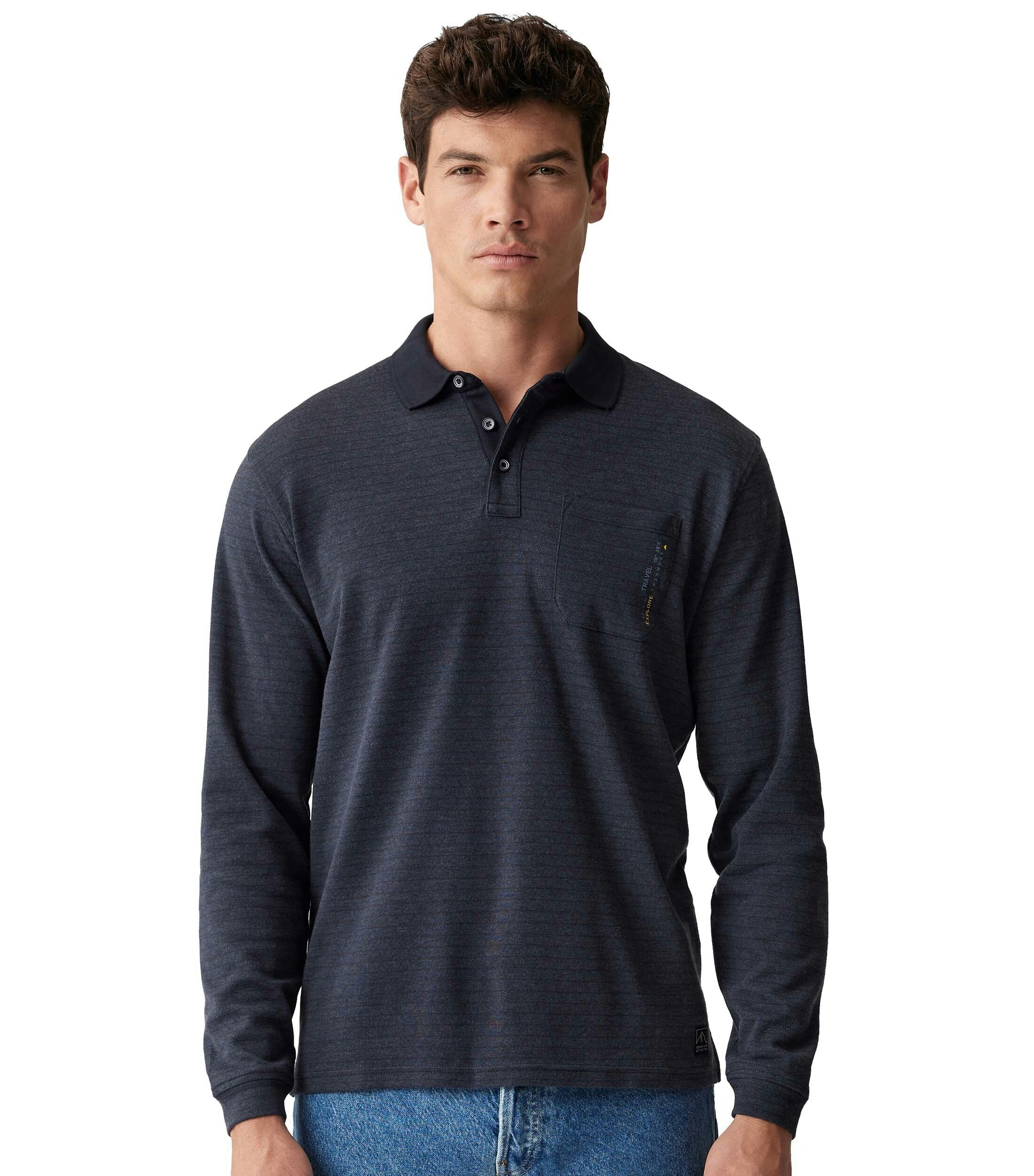 Ein Polo-Shirt im gestreift Muster in der Farbe Dunkelblau