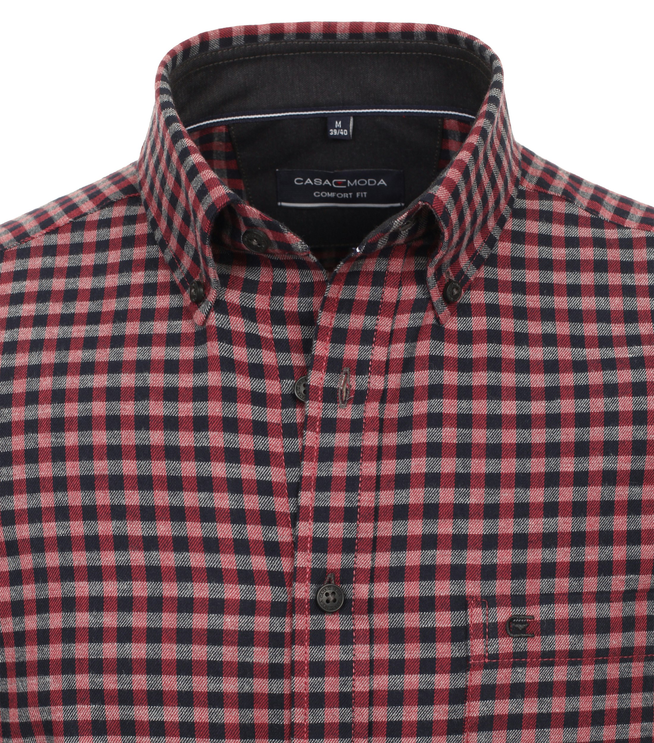 Ein Freizeithemd im kariert Muster in der Farbe Dunkelrot