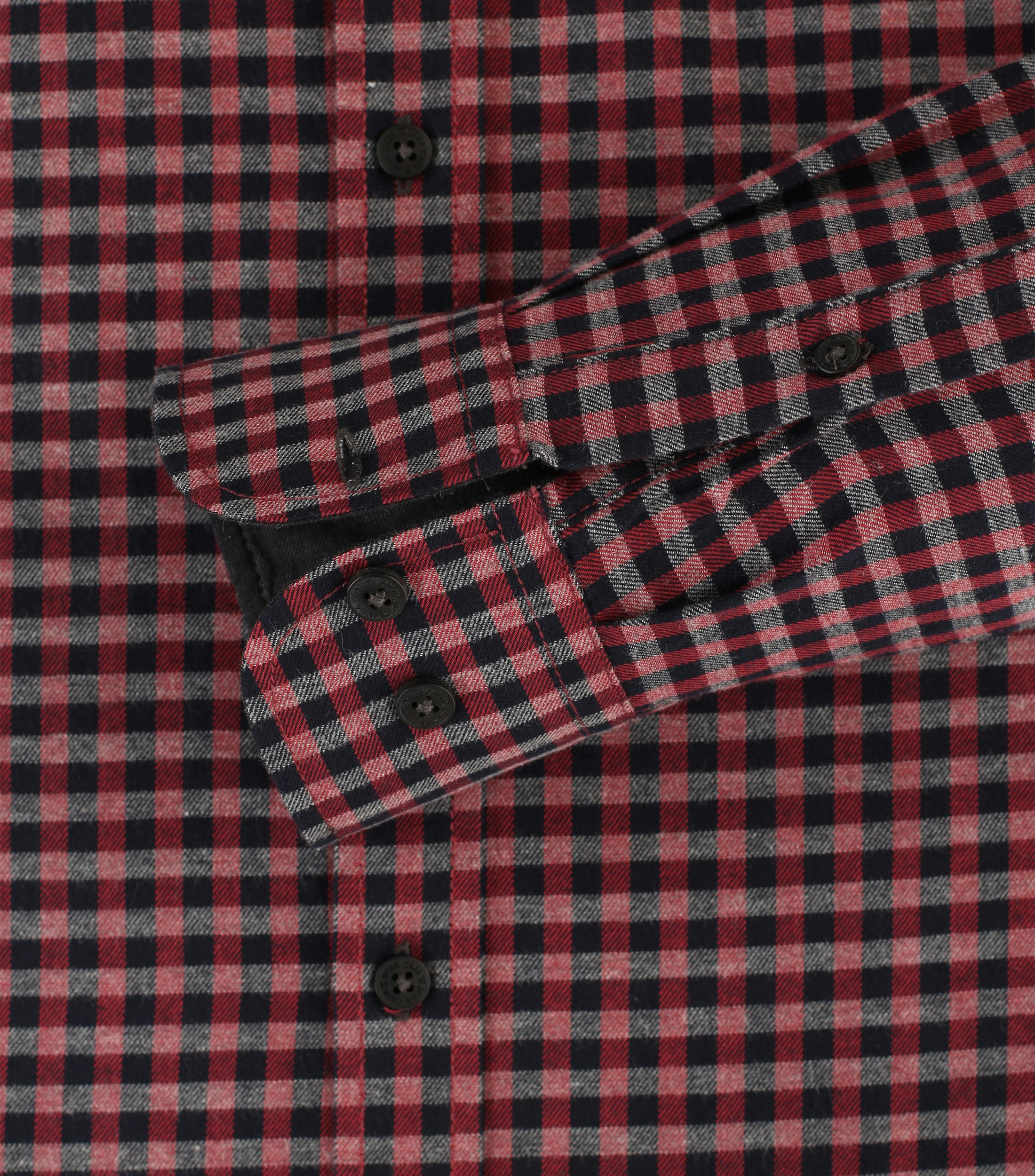 Ein Freizeithemd im kariert Muster in der Farbe Dunkelrot