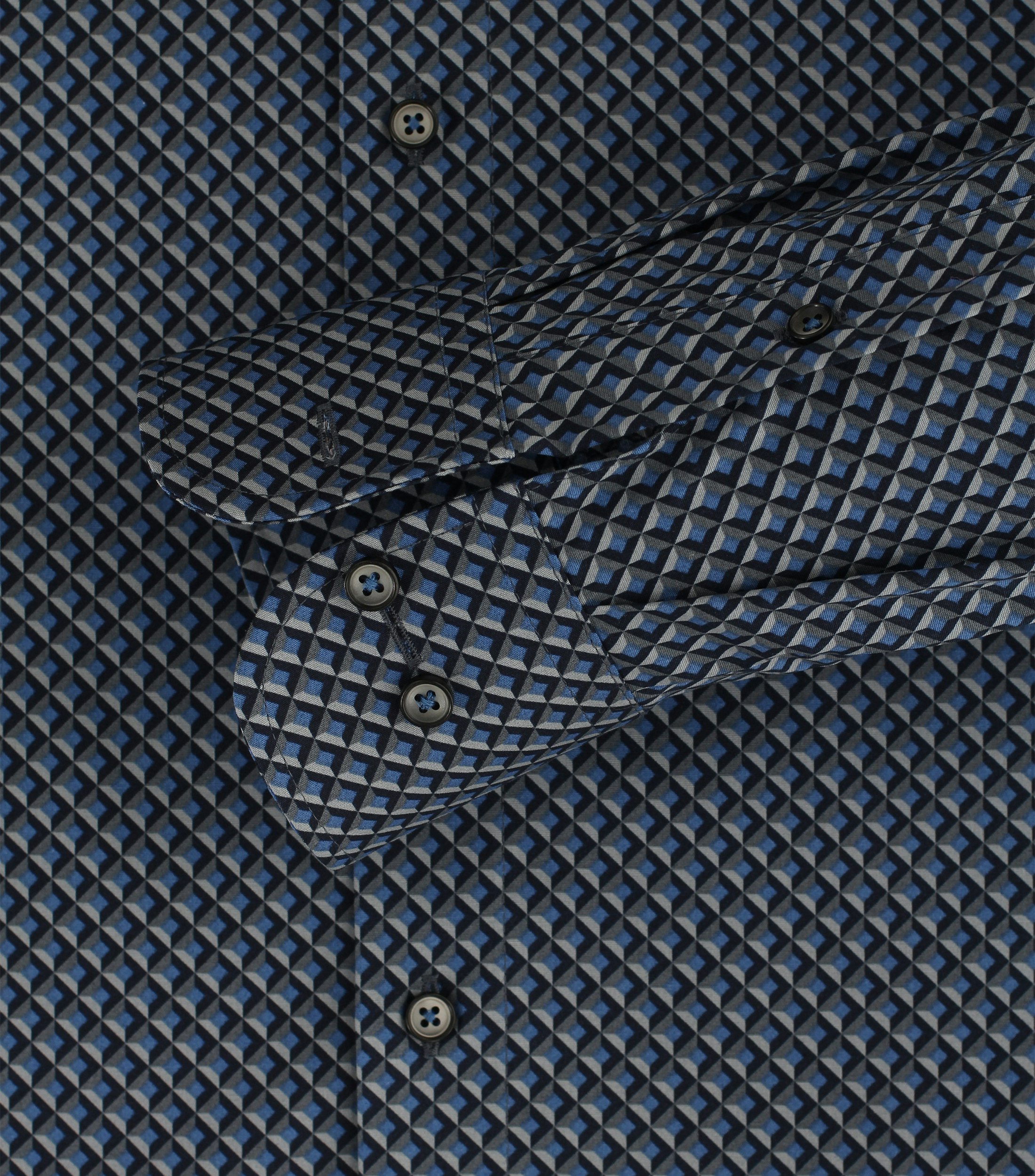 Ein Businesshemd im Print Muster in der Farbe Dunkelblau