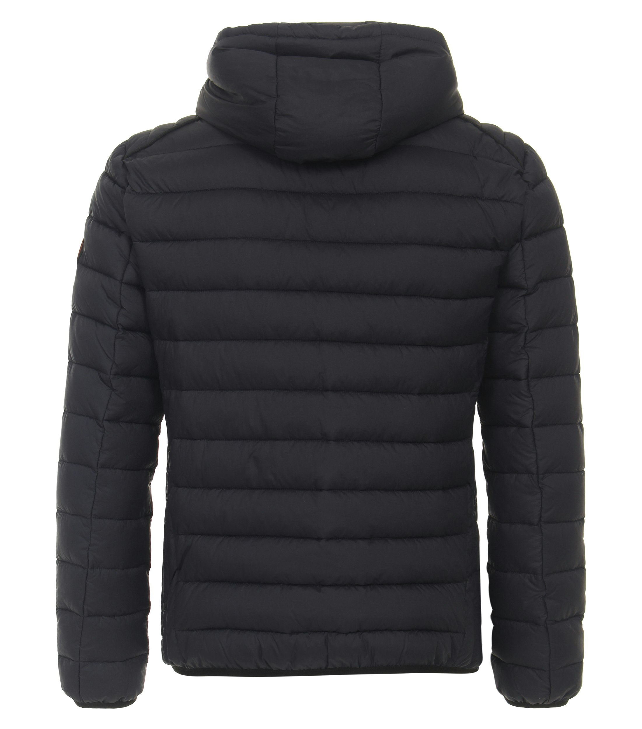 Das Model trägt eine Jacke im uni Muster in der Farbe Dunkelblau