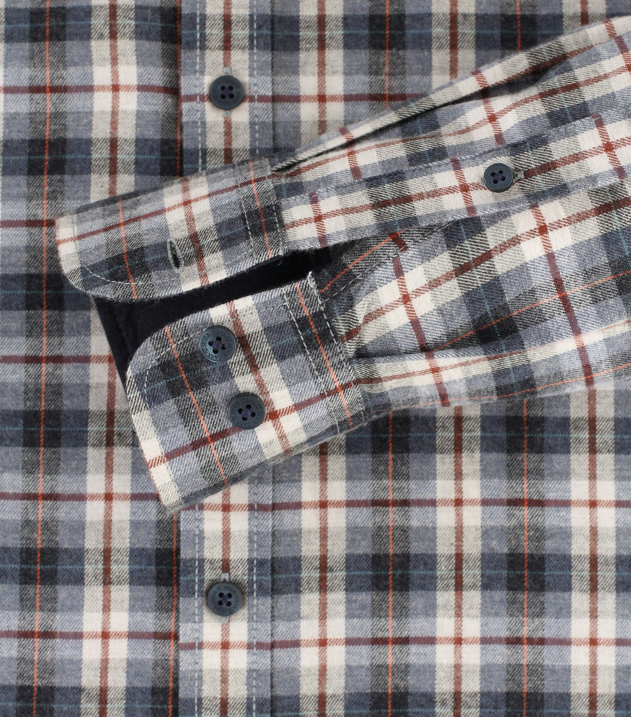 Ein Freizeithemd im kariert Muster in der Farbe Mittelblau