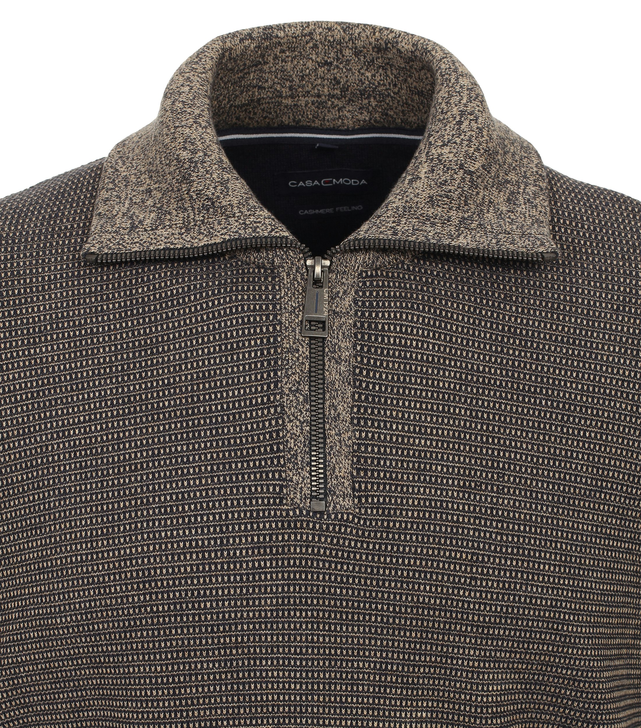 Ein Troyer im uni Muster in der Farbe Beige