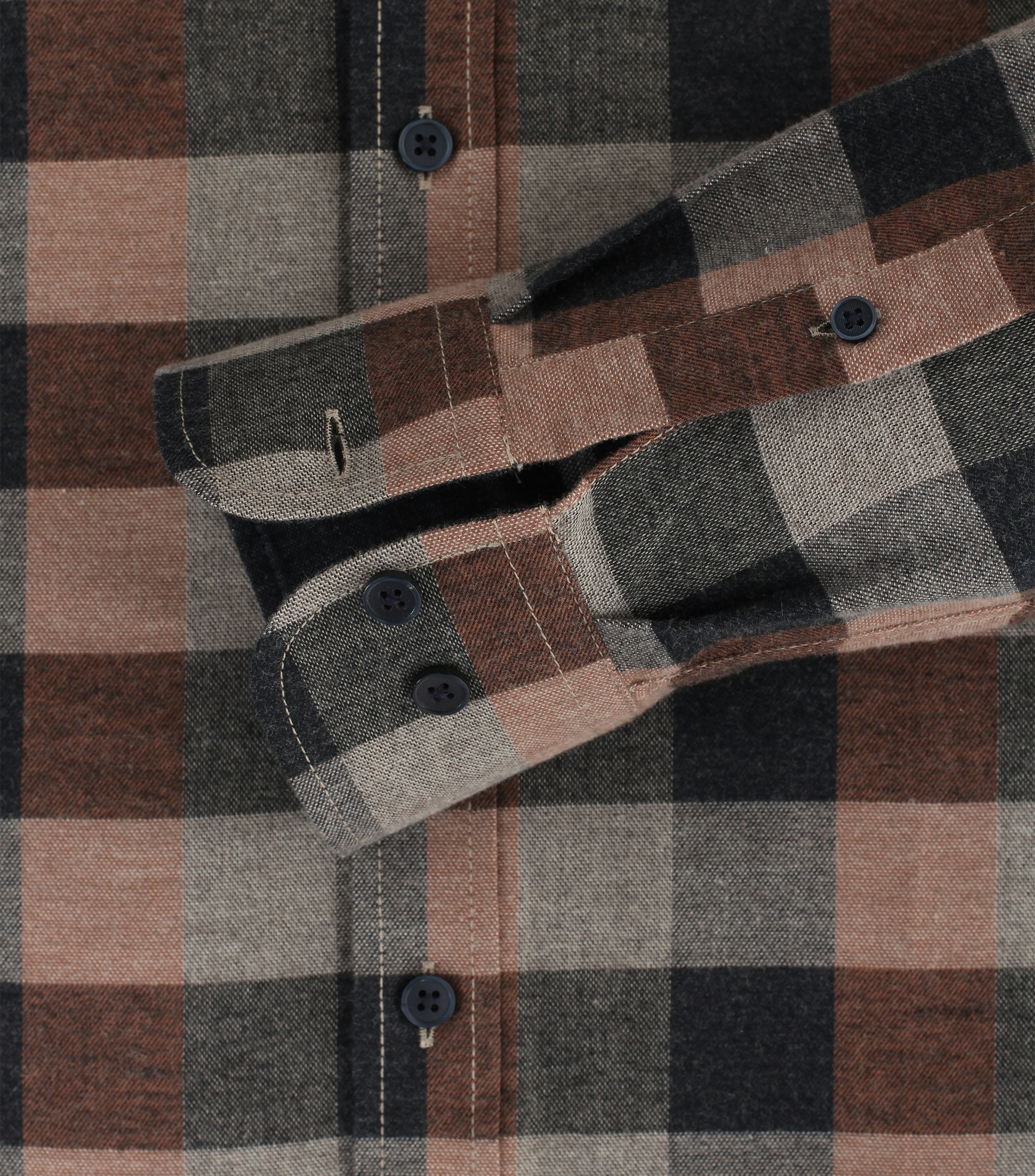 Ein Freizeithemd im kariert Muster in der Farbe Olive