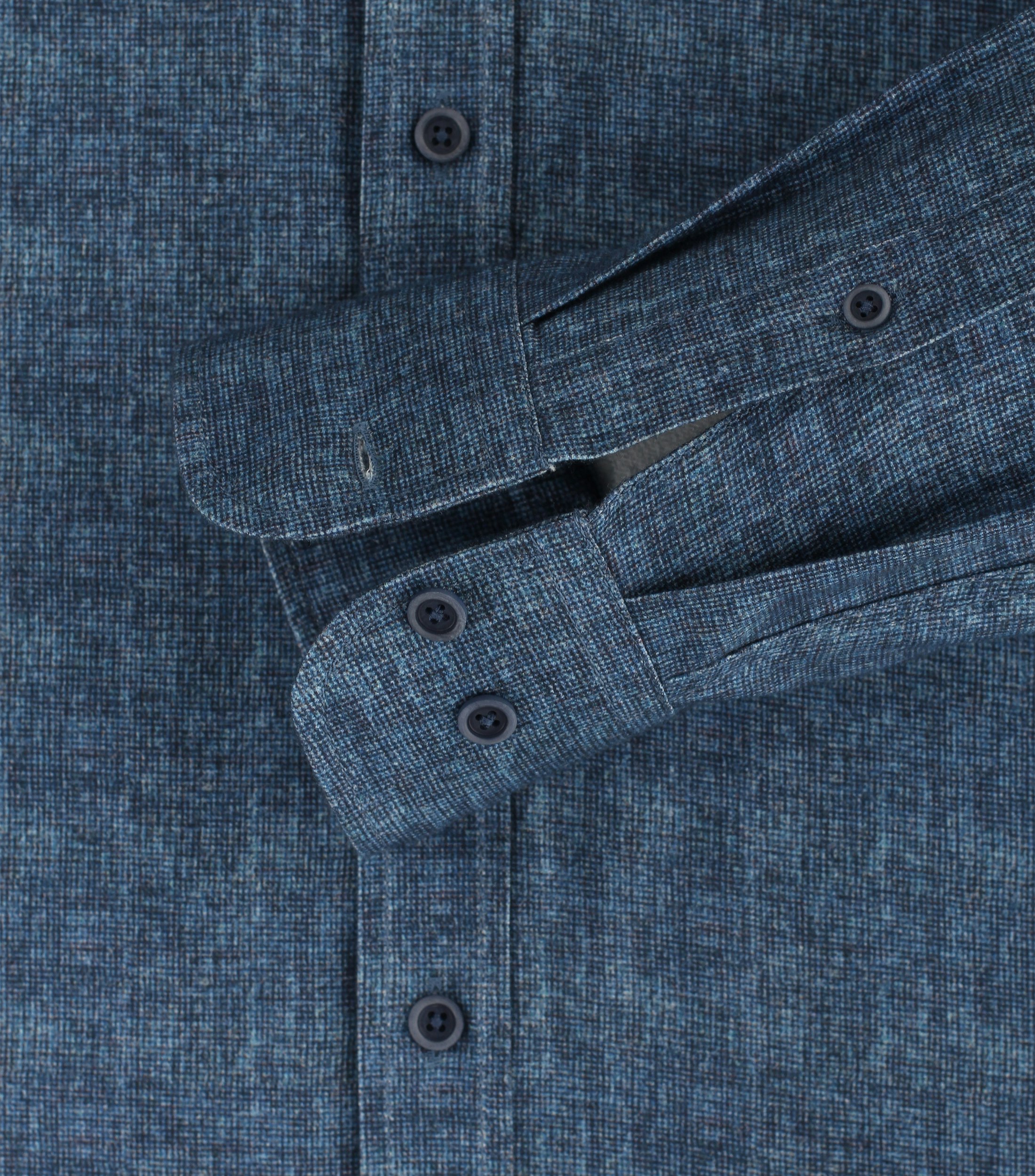 Ein Freizeithemd im Print Muster in der Farbe Mittelblau