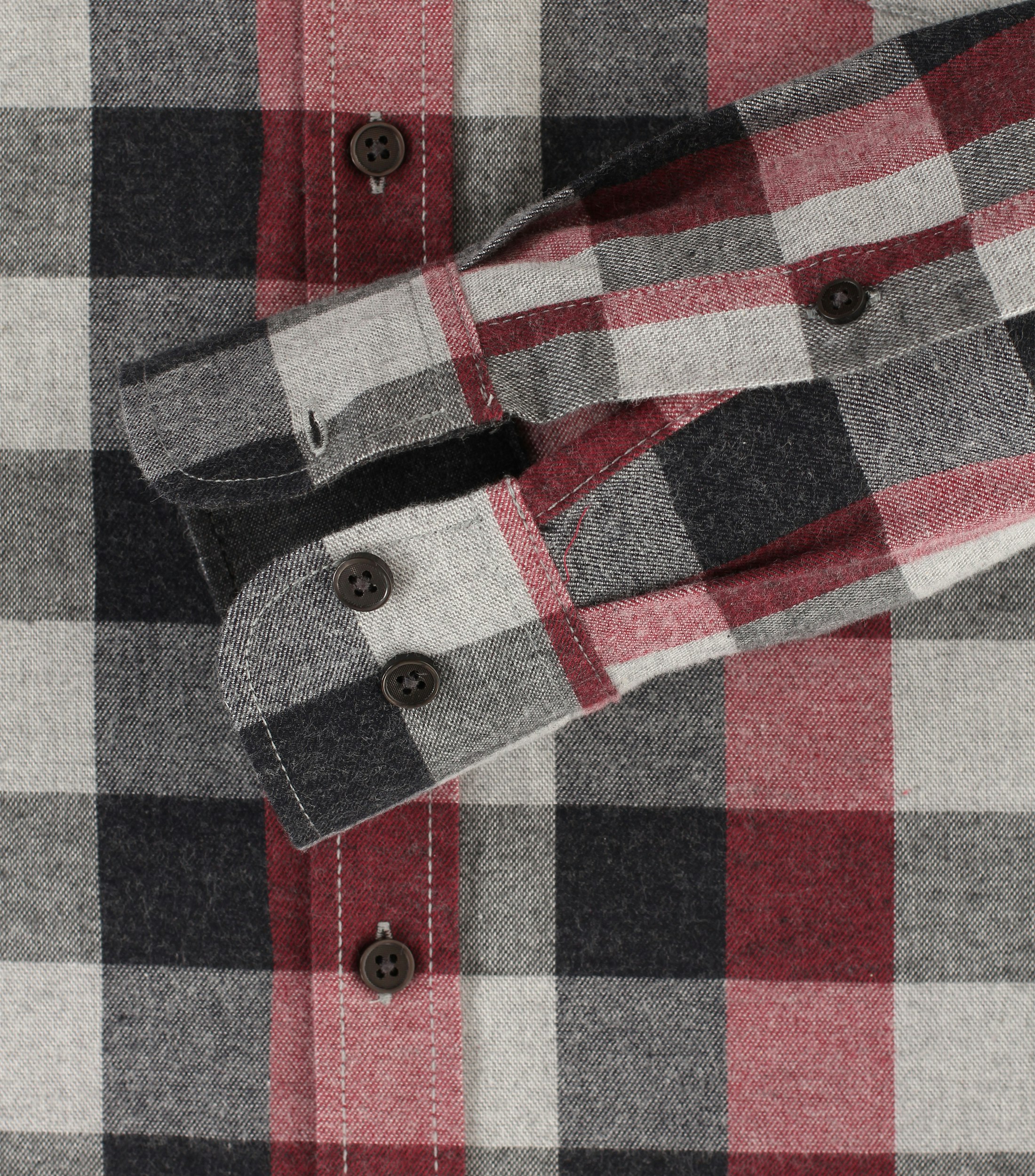 Ein Freizeithemd im kariert Muster in der Farbe Dunkelrot