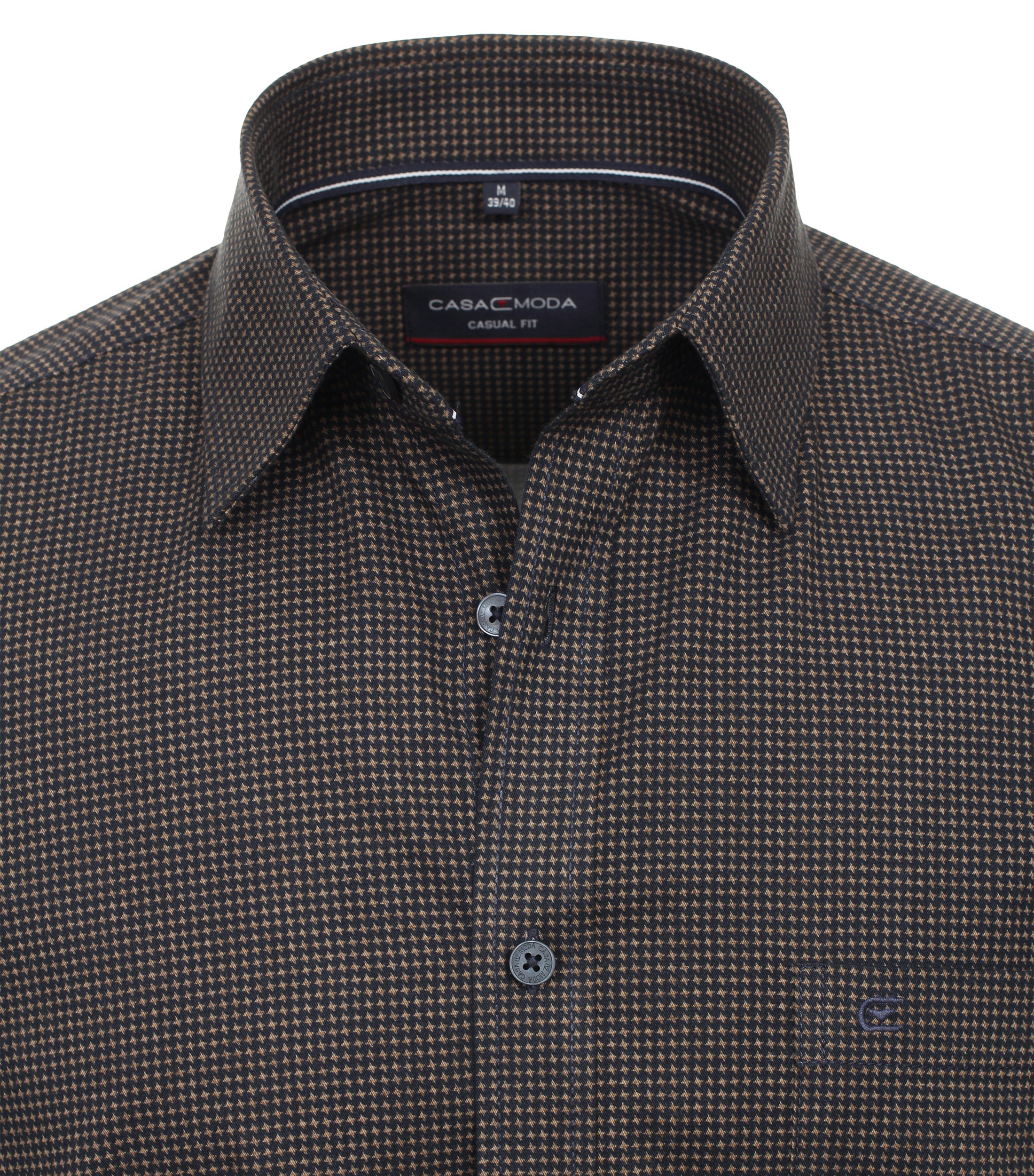 Ein Freizeithemd im uni Muster in der Farbe Braun