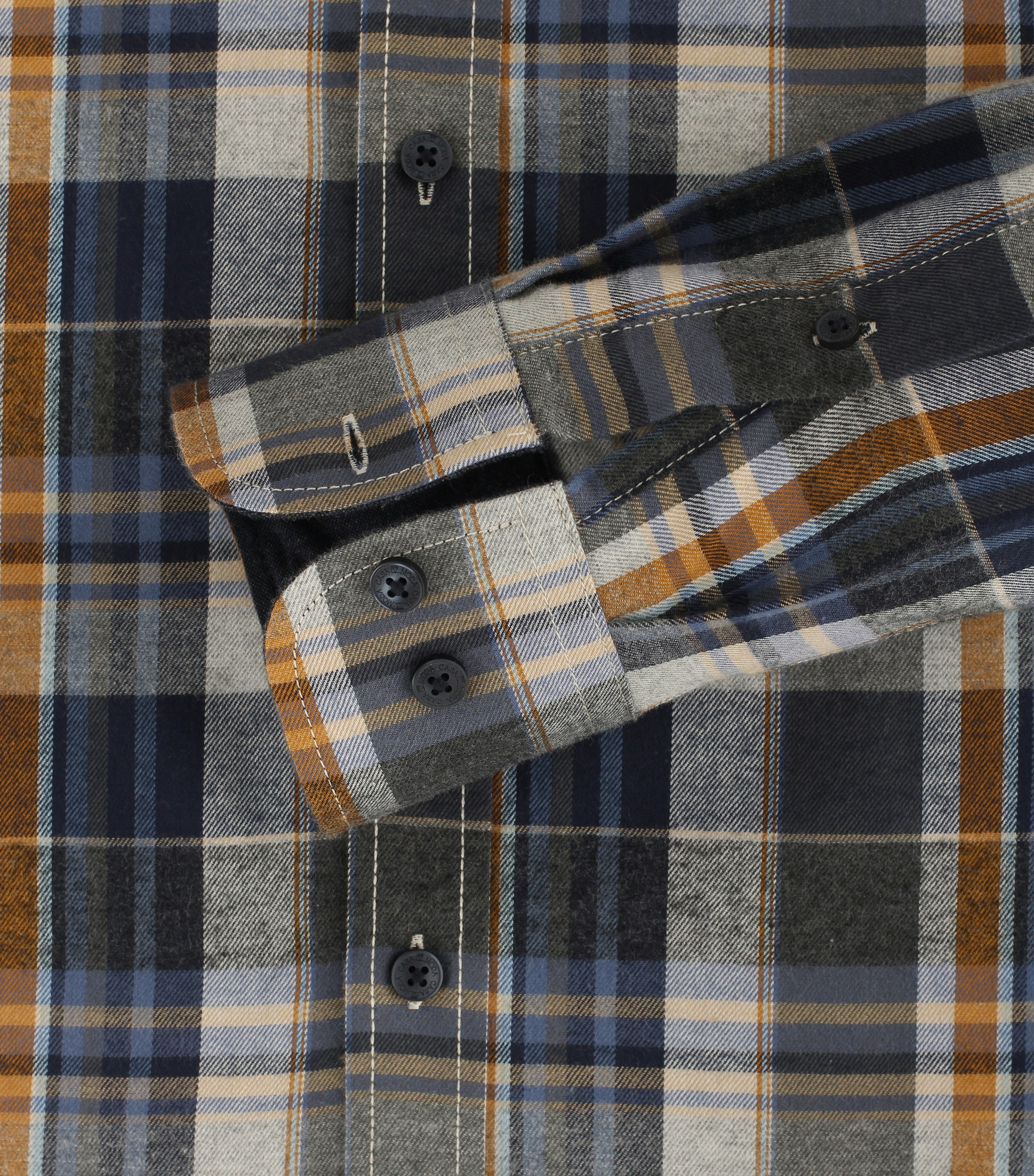 Ein Freizeithemd im kariert Muster in der Farbe Dunkelgrün