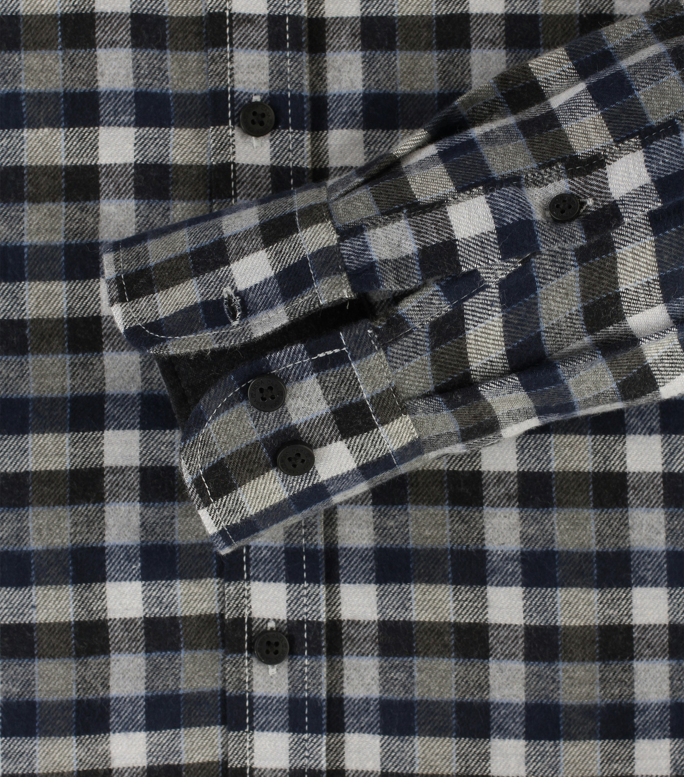 Ein Freizeithemd im kariert Muster in der Farbe Dunkelgrün