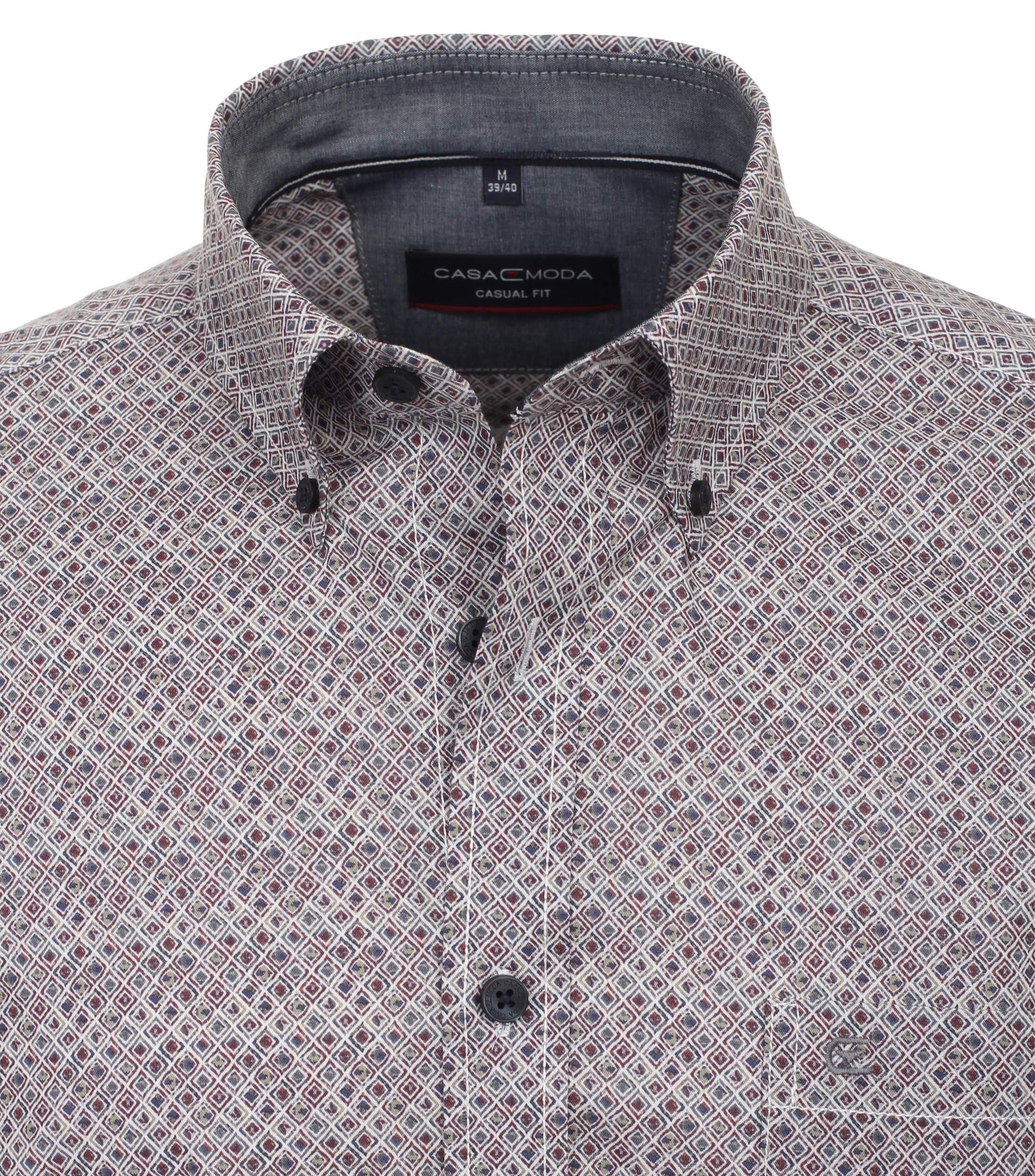 Ein Freizeithemd im Print Muster in der Farbe Dunkelrot