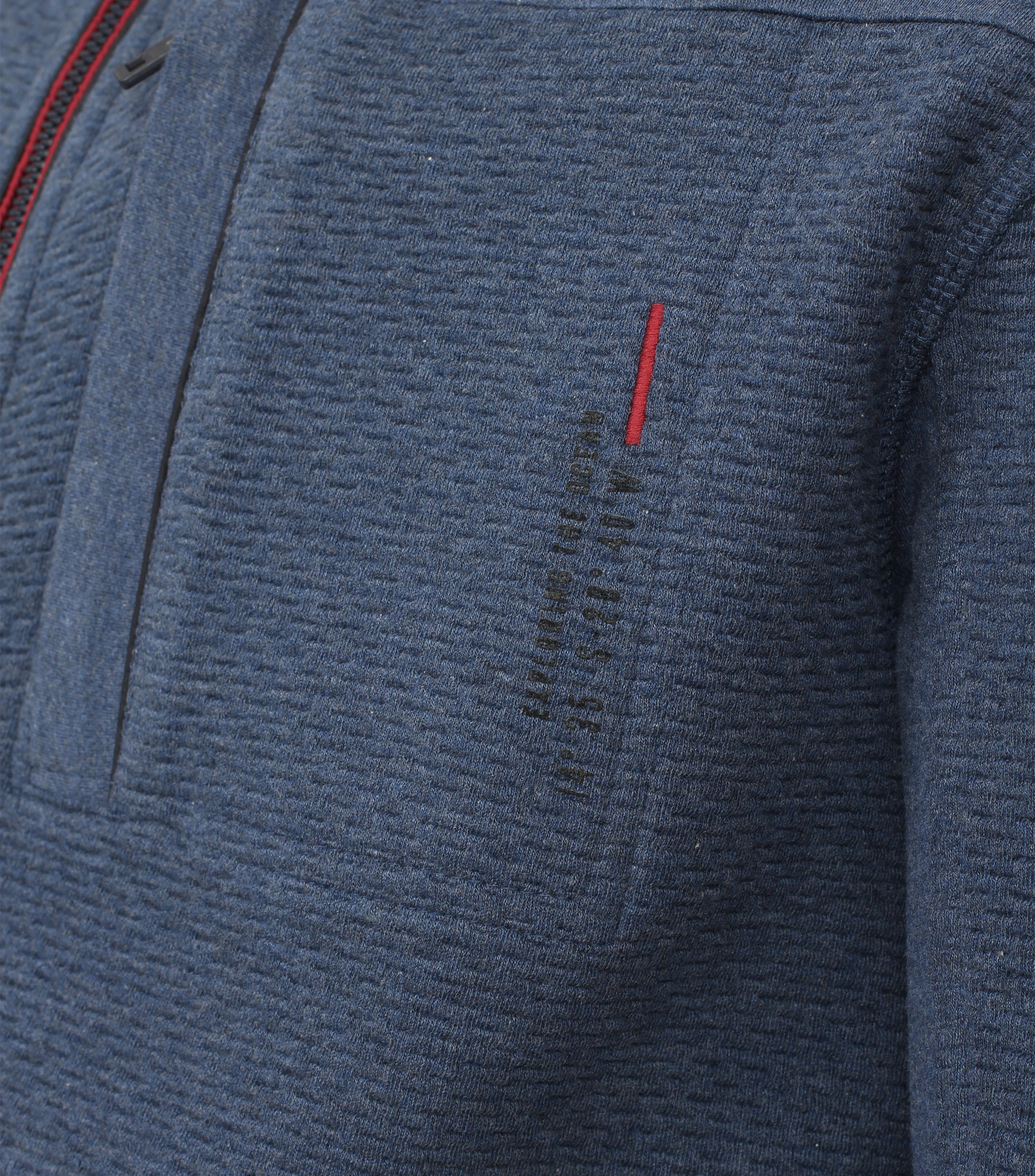 Ein Sweatjacke im uni Muster in der Farbe Mittelblau