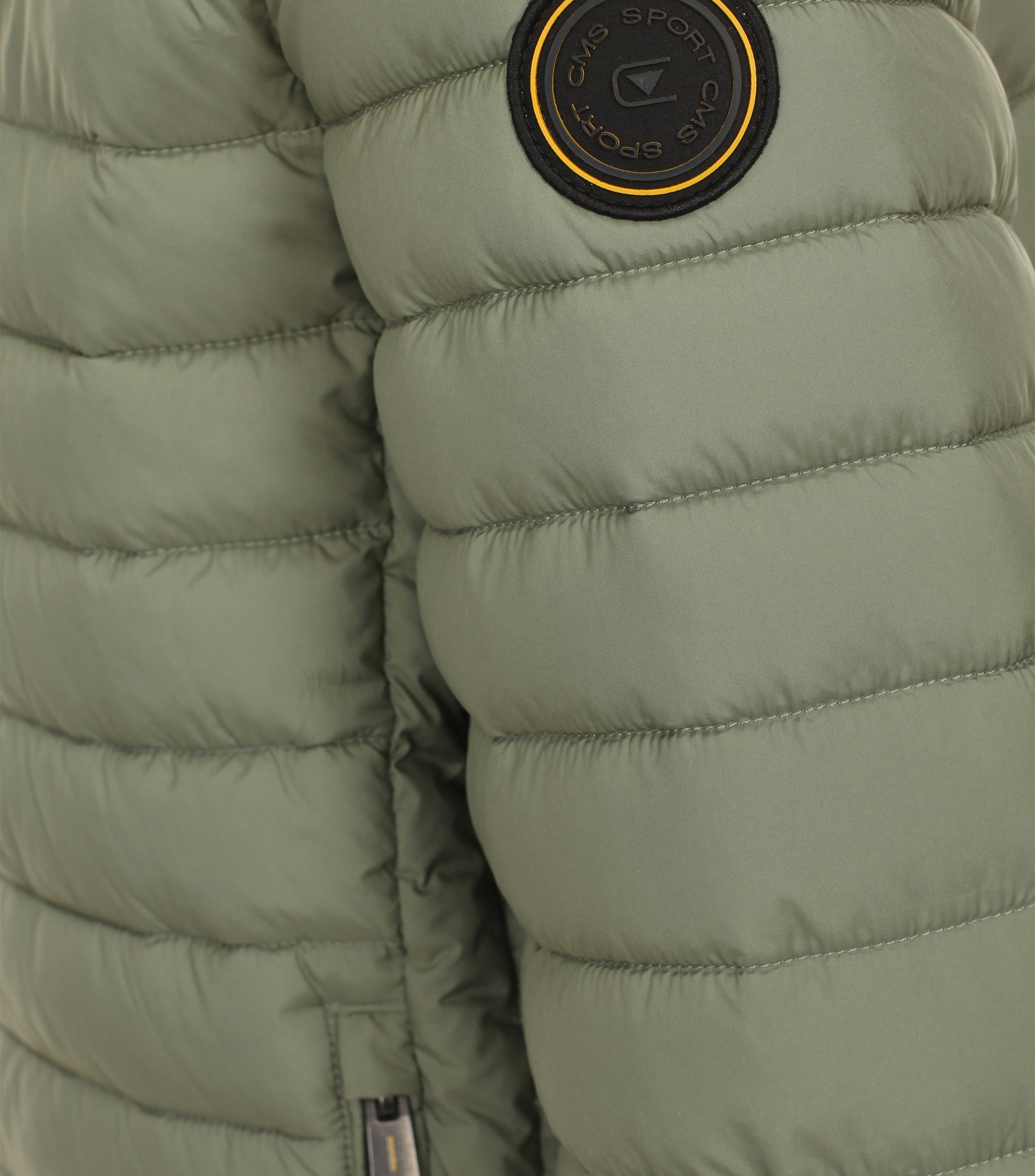 Ein Jacke im uni Muster in der Farbe Olive