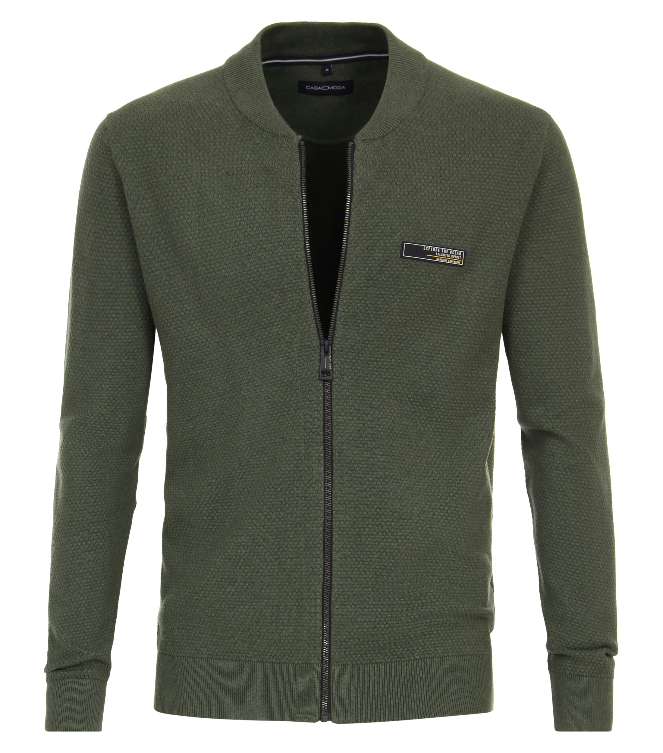 Ein Strickjacke im uni Muster in der Farbe Grün