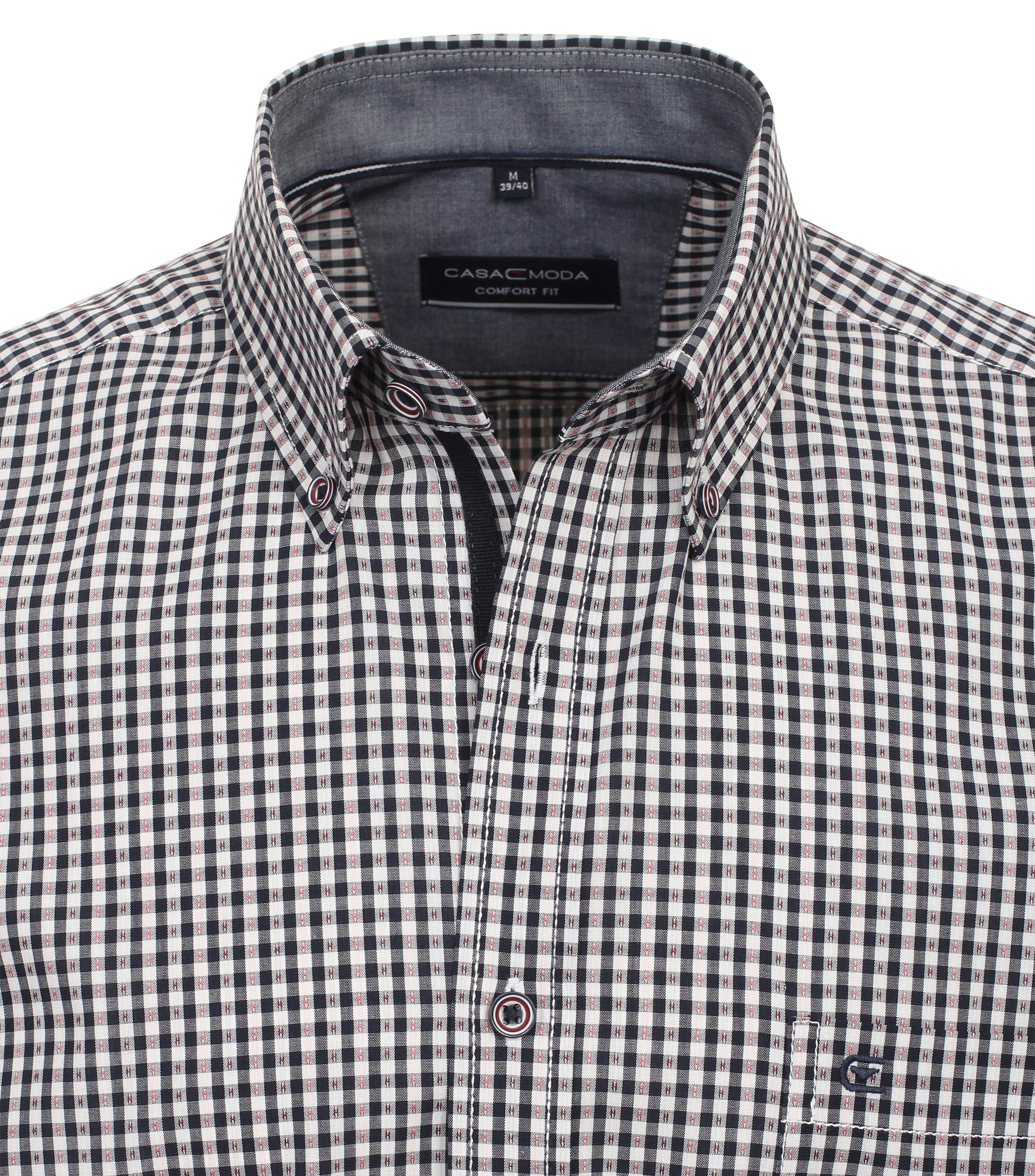 Ein Freizeithemd im kariert Muster in der Farbe Dunkelblau