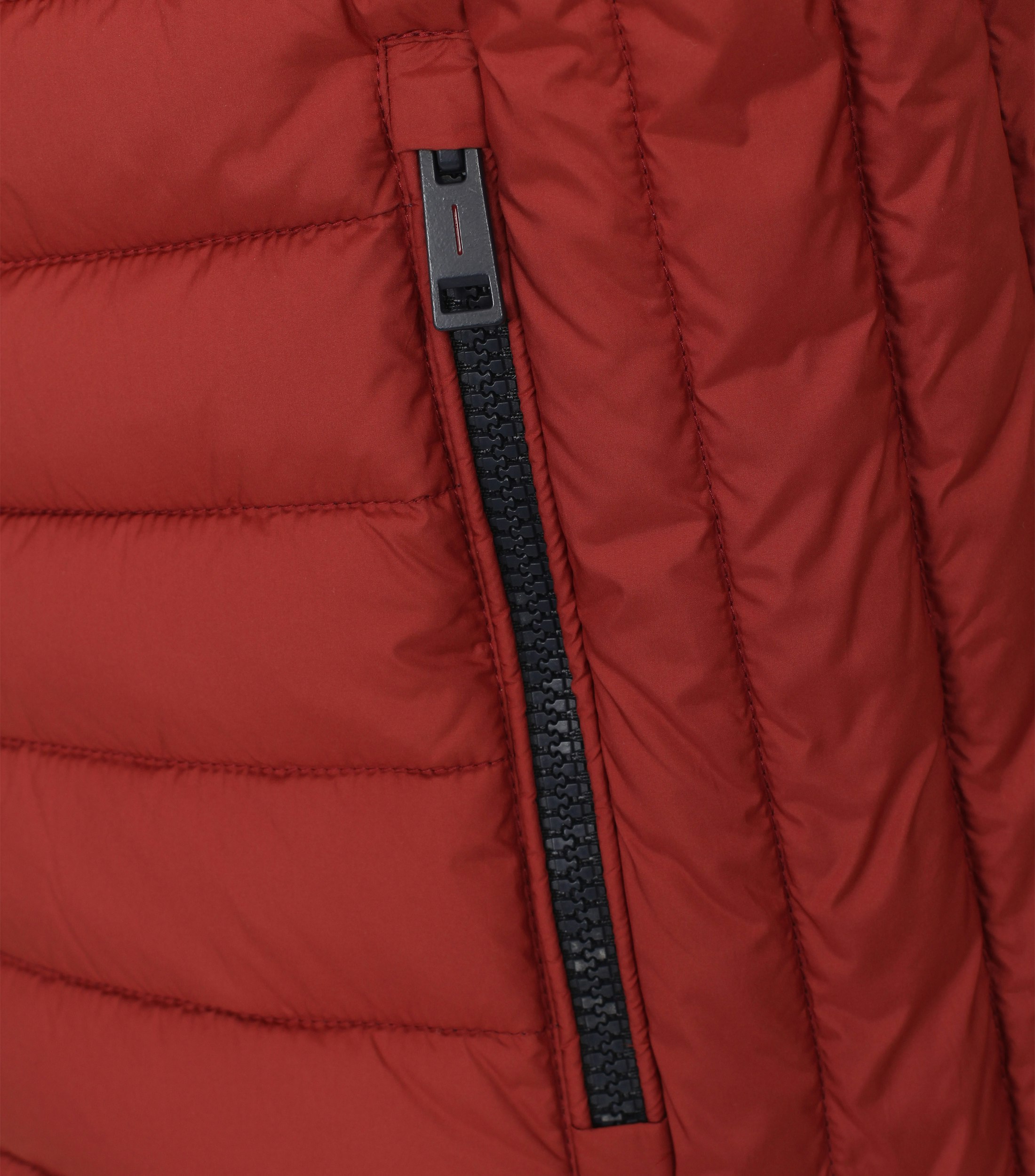 Ein Weste im uni Muster in der Farbe Dunkelorange