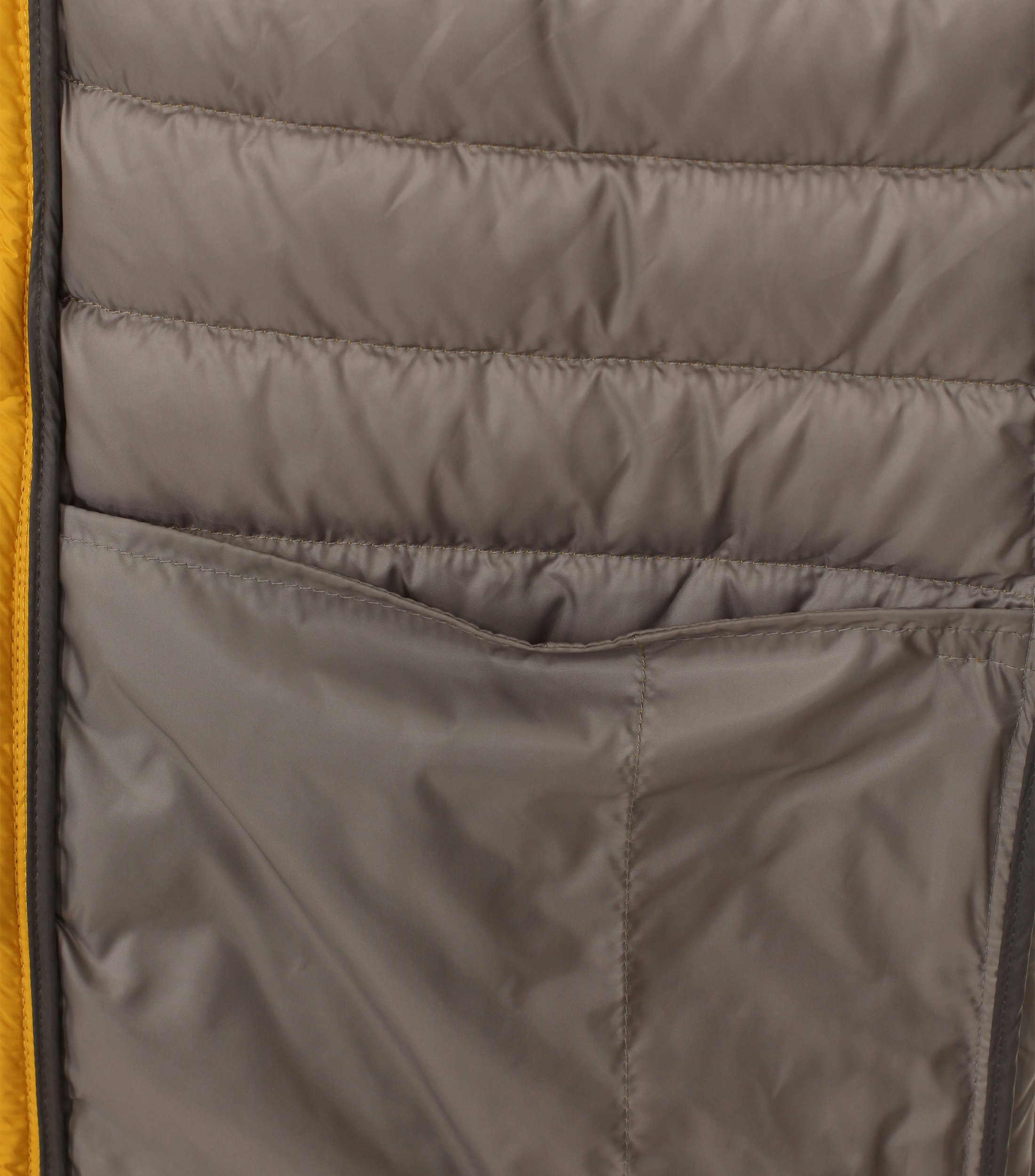 Ein Weste im uni Muster in der Farbe Gelb