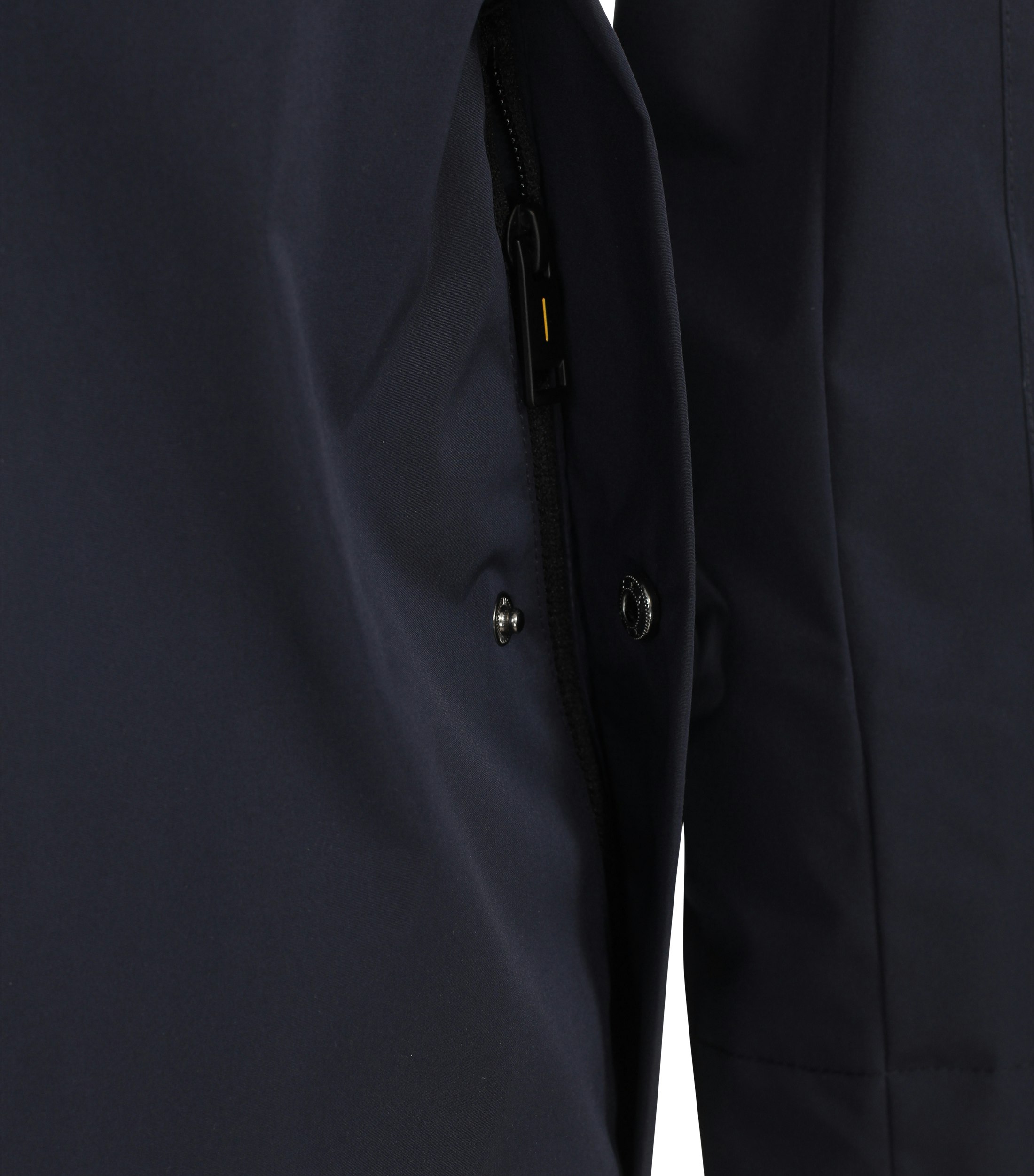 Ein Jacke im uni Muster in der Farbe Dunkelblau