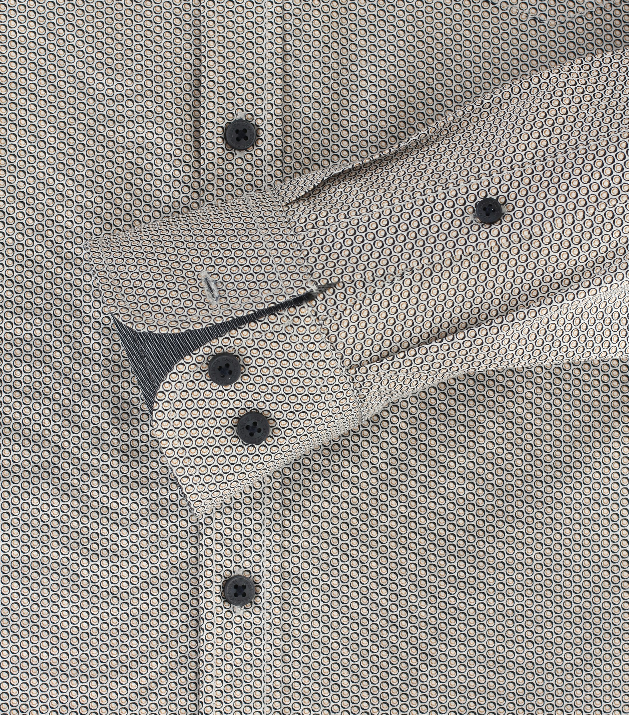 Ein Freizeithemd im Print Muster in der Farbe Gelb