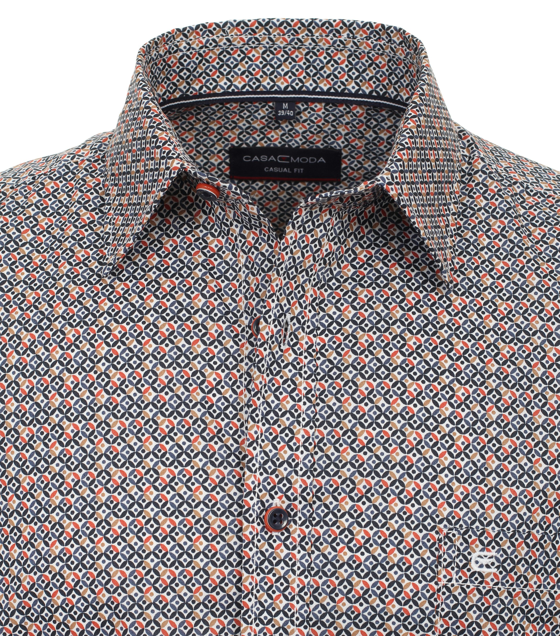 Ein Freizeithemd im Print Muster in der Farbe Orange