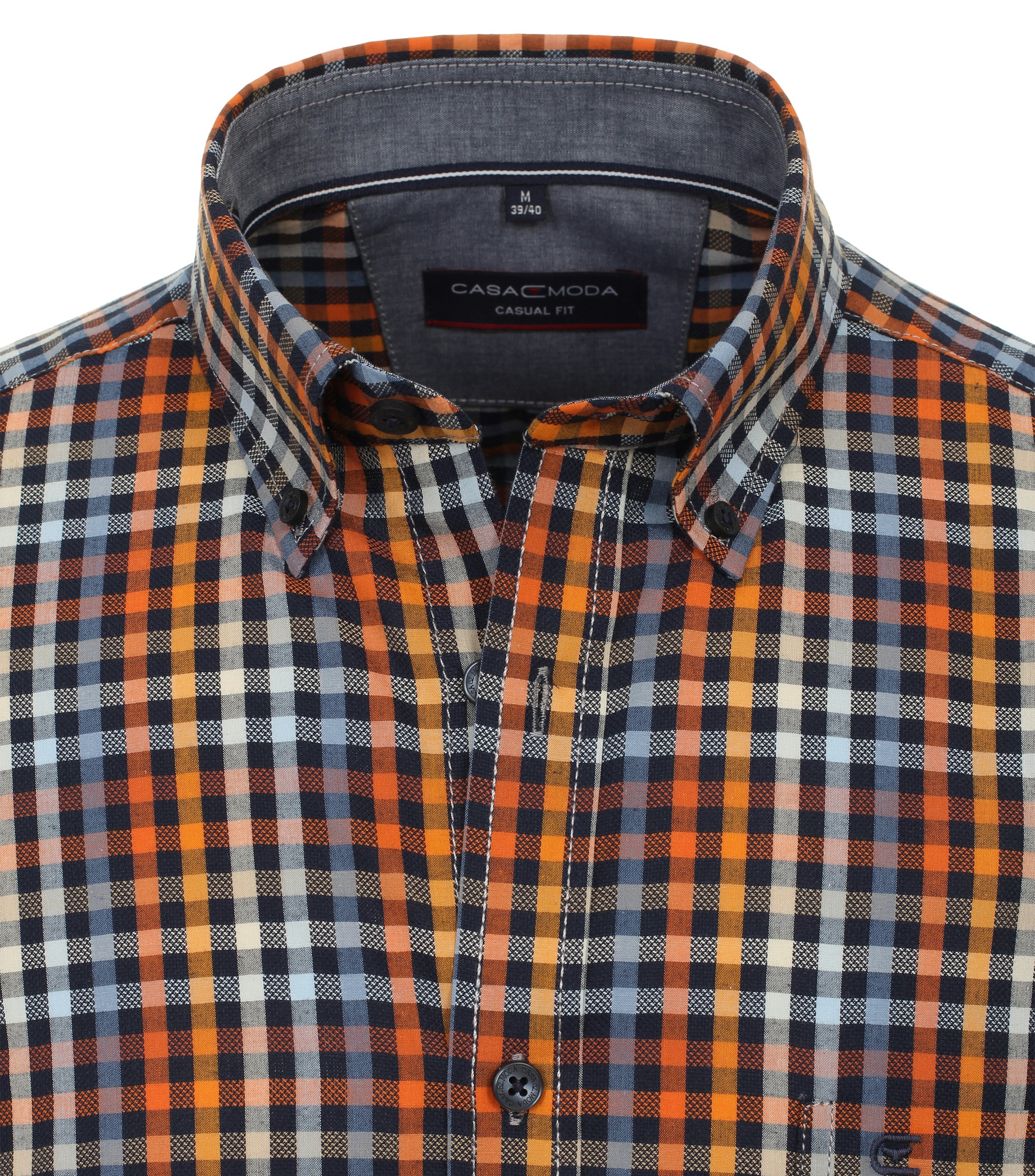 Ein Freizeithemd im kariert Muster in der Farbe Orange