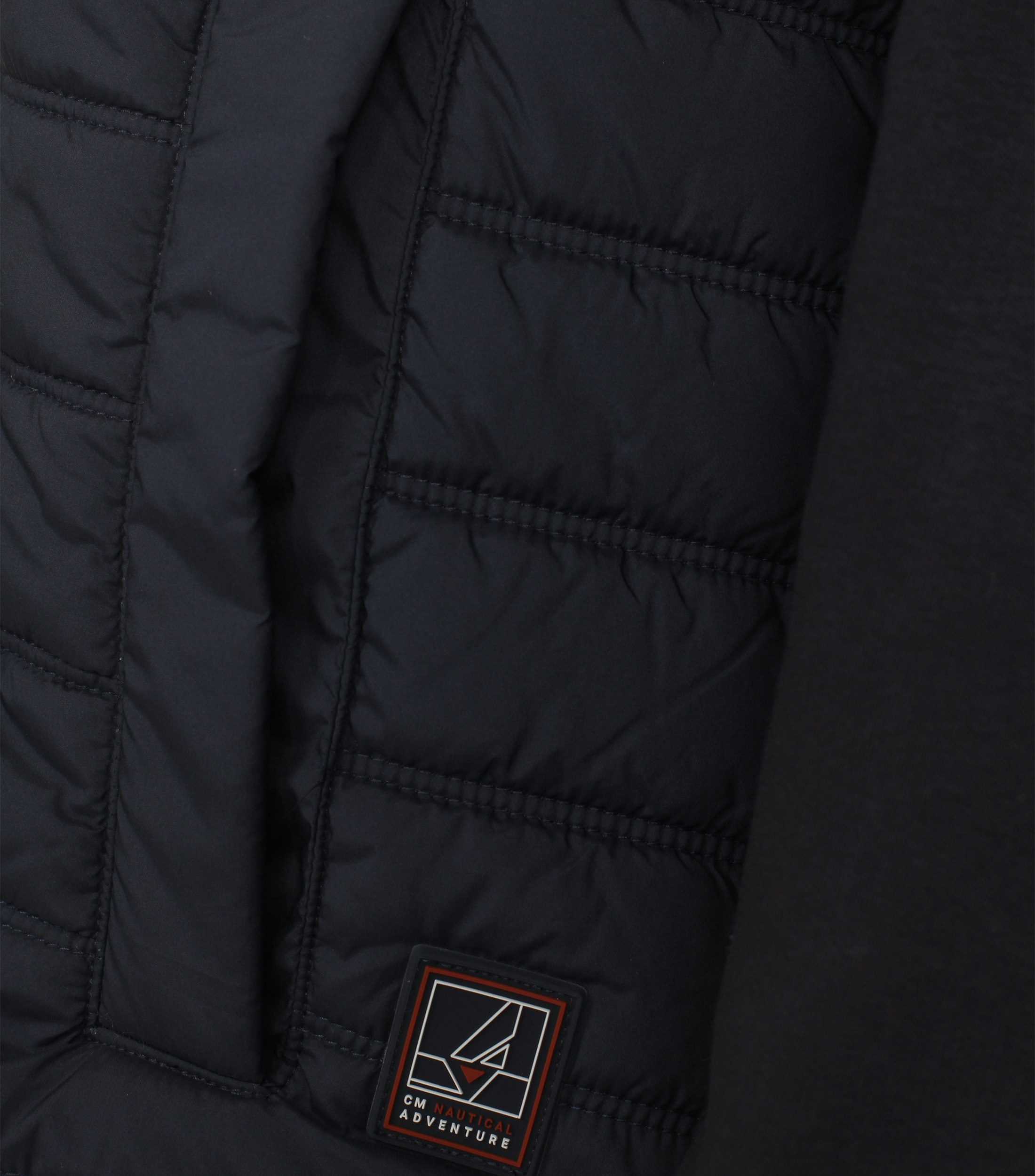 Ein Sweatjacke im uni Muster in der Farbe Dunkelblau