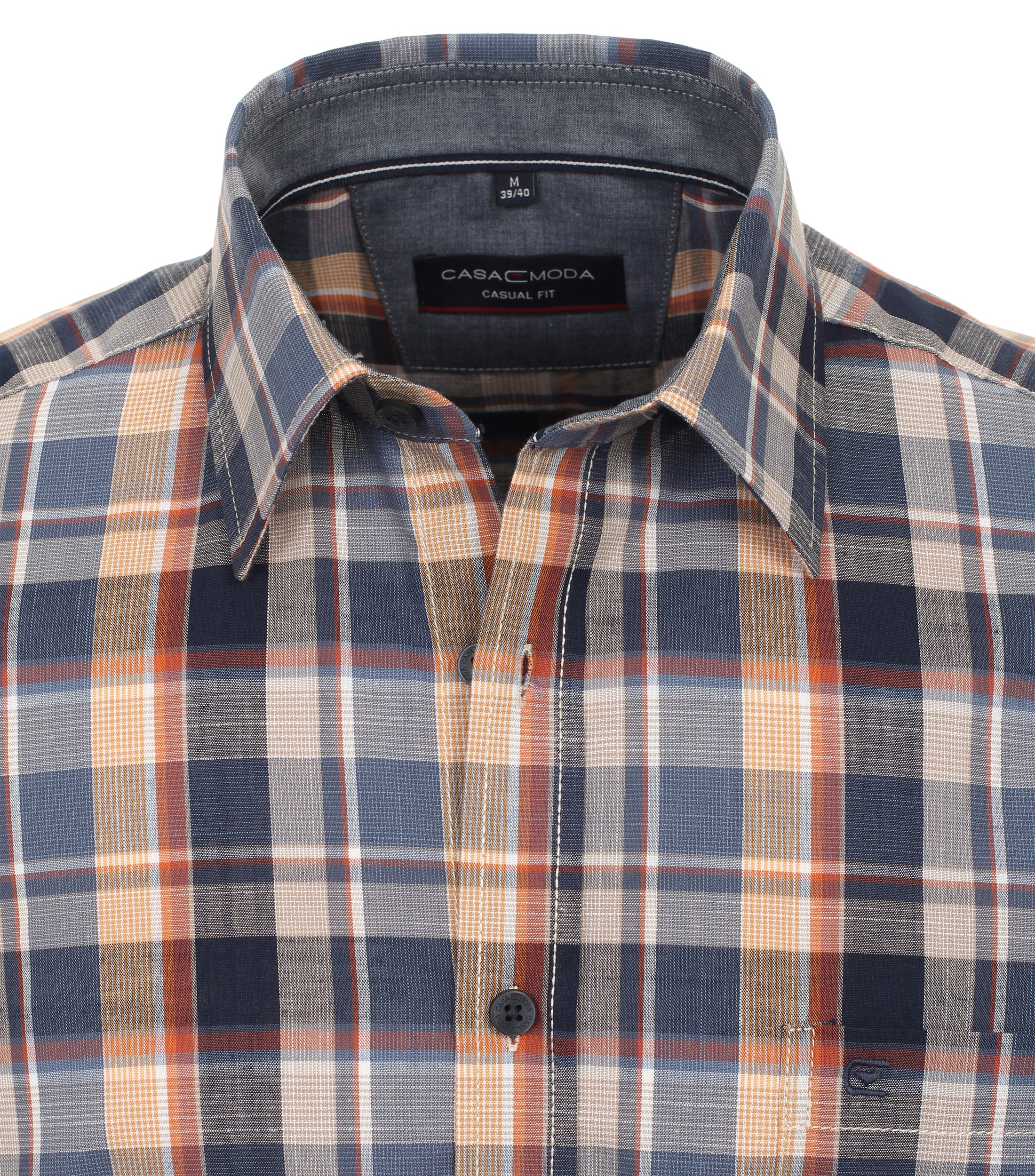 Ein Freizeithemd im kariert Muster in der Farbe Dunkelblau