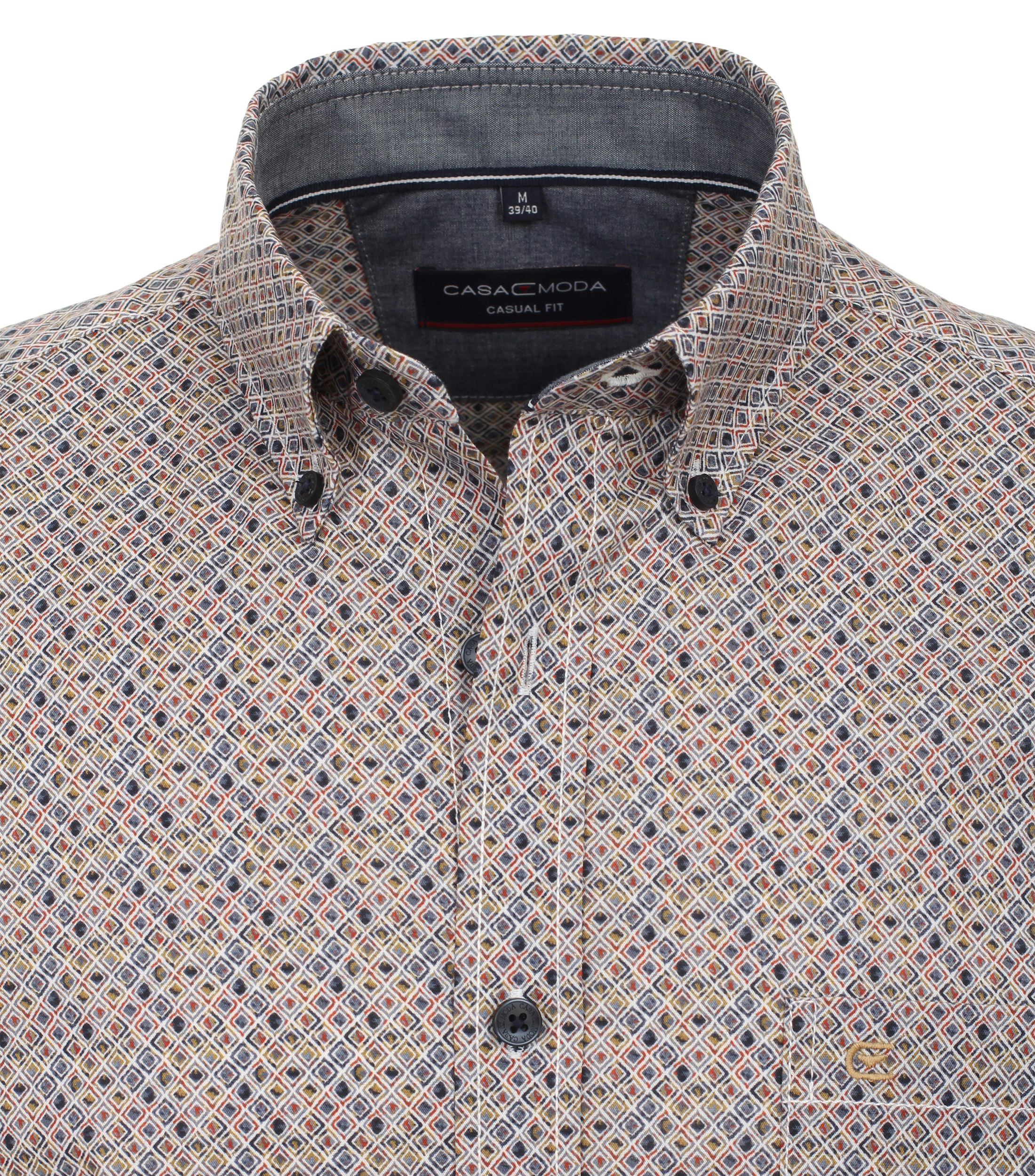 Ein Freizeithemd im Print Muster in der Farbe Braun