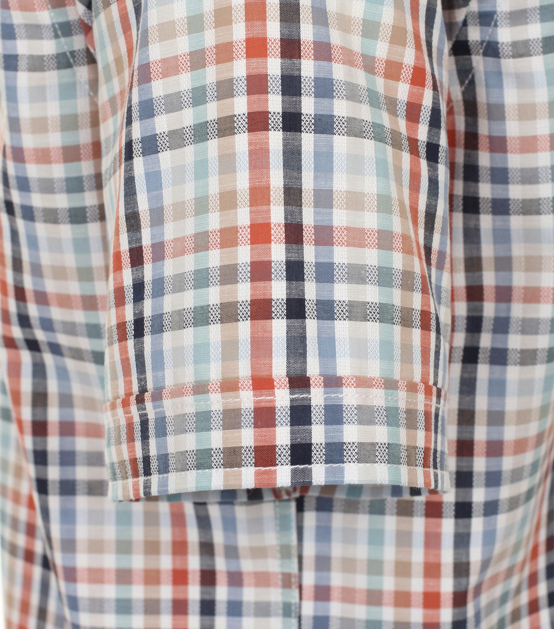 Ein Freizeithemd im kariert Muster in der Farbe Mittelblau