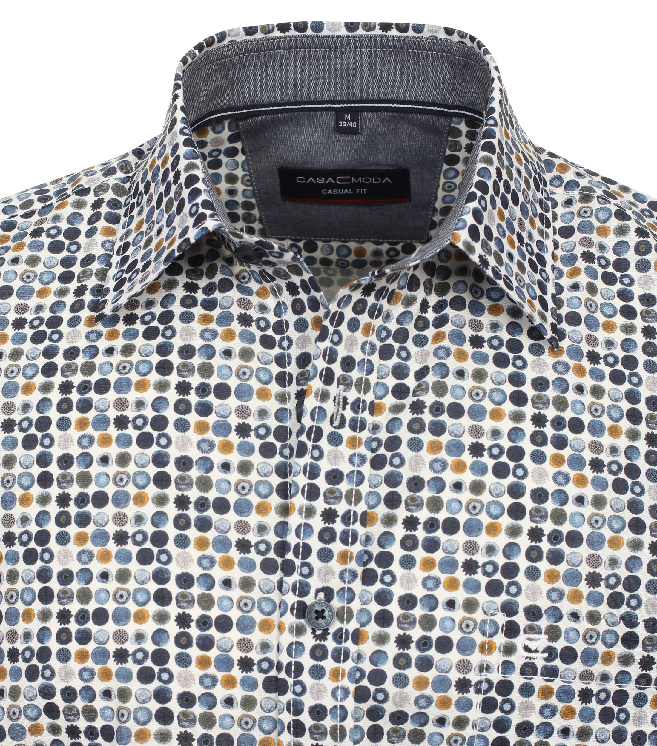 Ein Freizeithemd im Print Muster in der Farbe Mittelblau