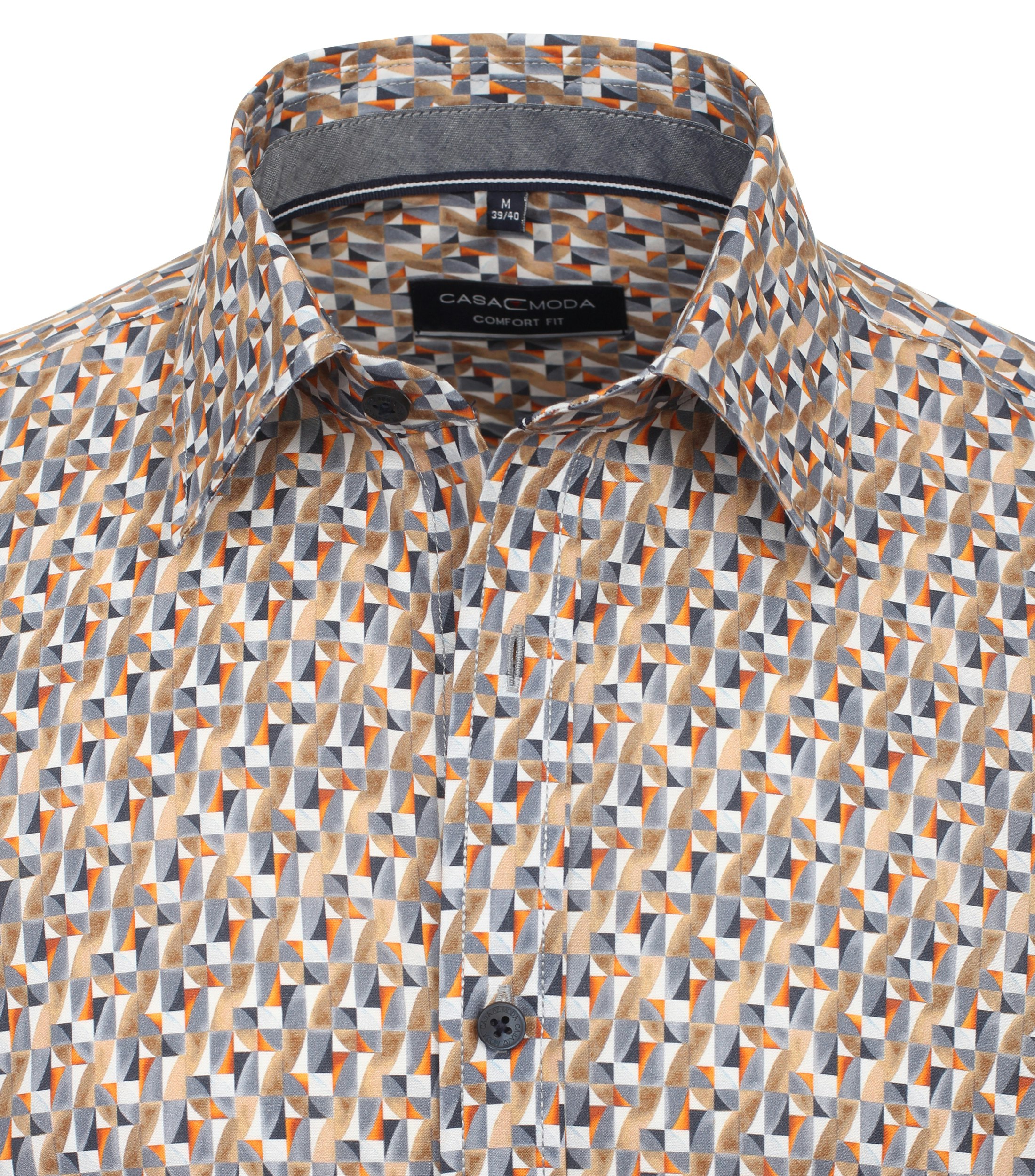Ein Freizeithemd im Print Muster in der Farbe Orange