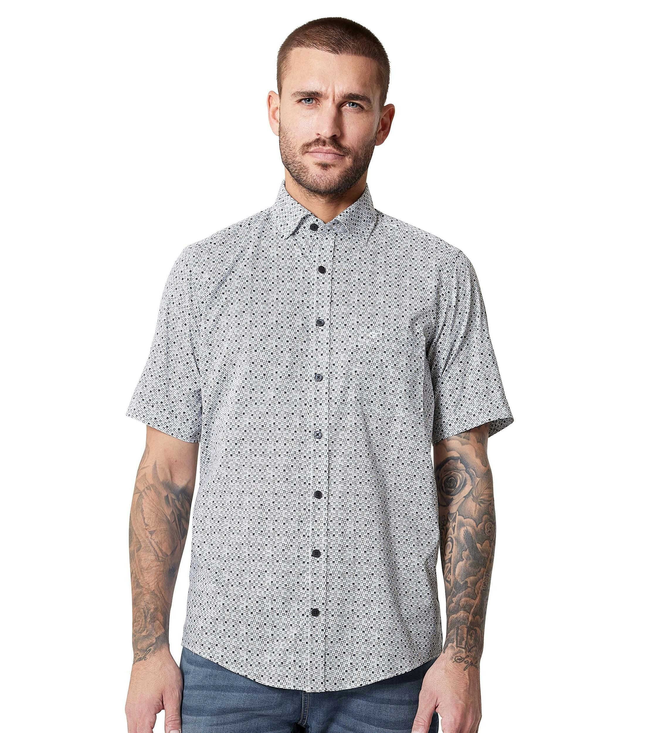 Ein Freizeithemd im Print Muster in der Farbe Mittelblau