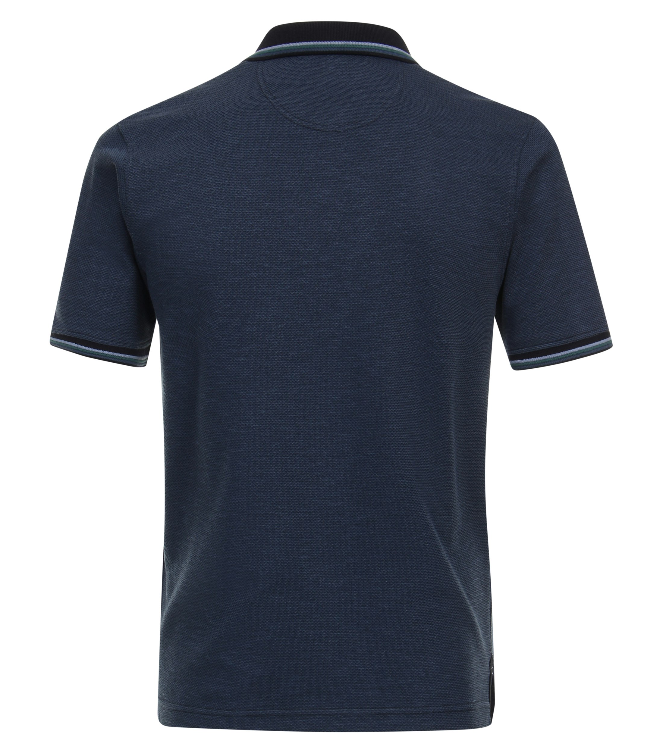 Ein Polo-Shirt im uni Muster in der Farbe Dunkelblau